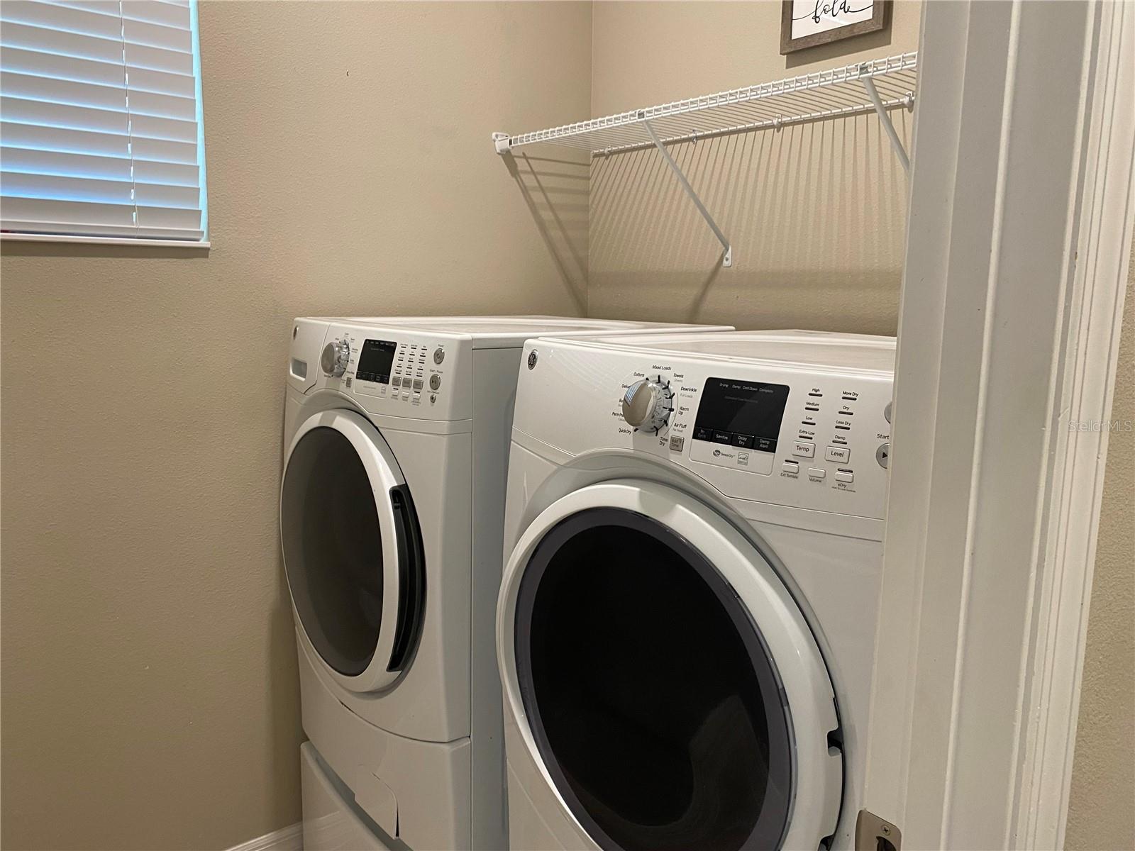 Image 16 of 18 For 9839 99th Loop