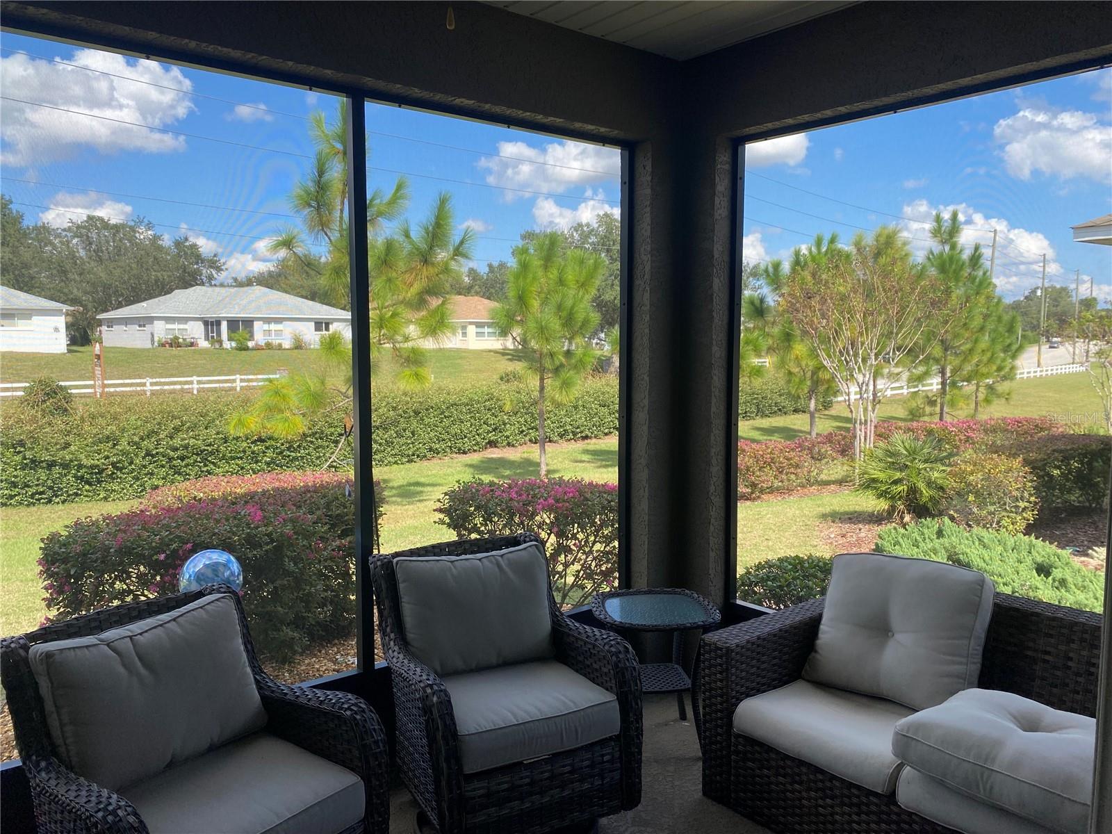 Image 5 of 18 For 9839 99th Loop