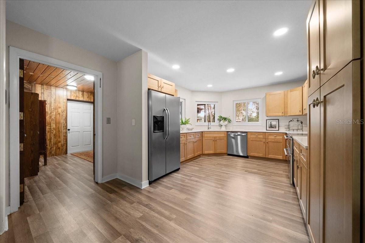 Image 11 of 51 For 7380 86th Lane