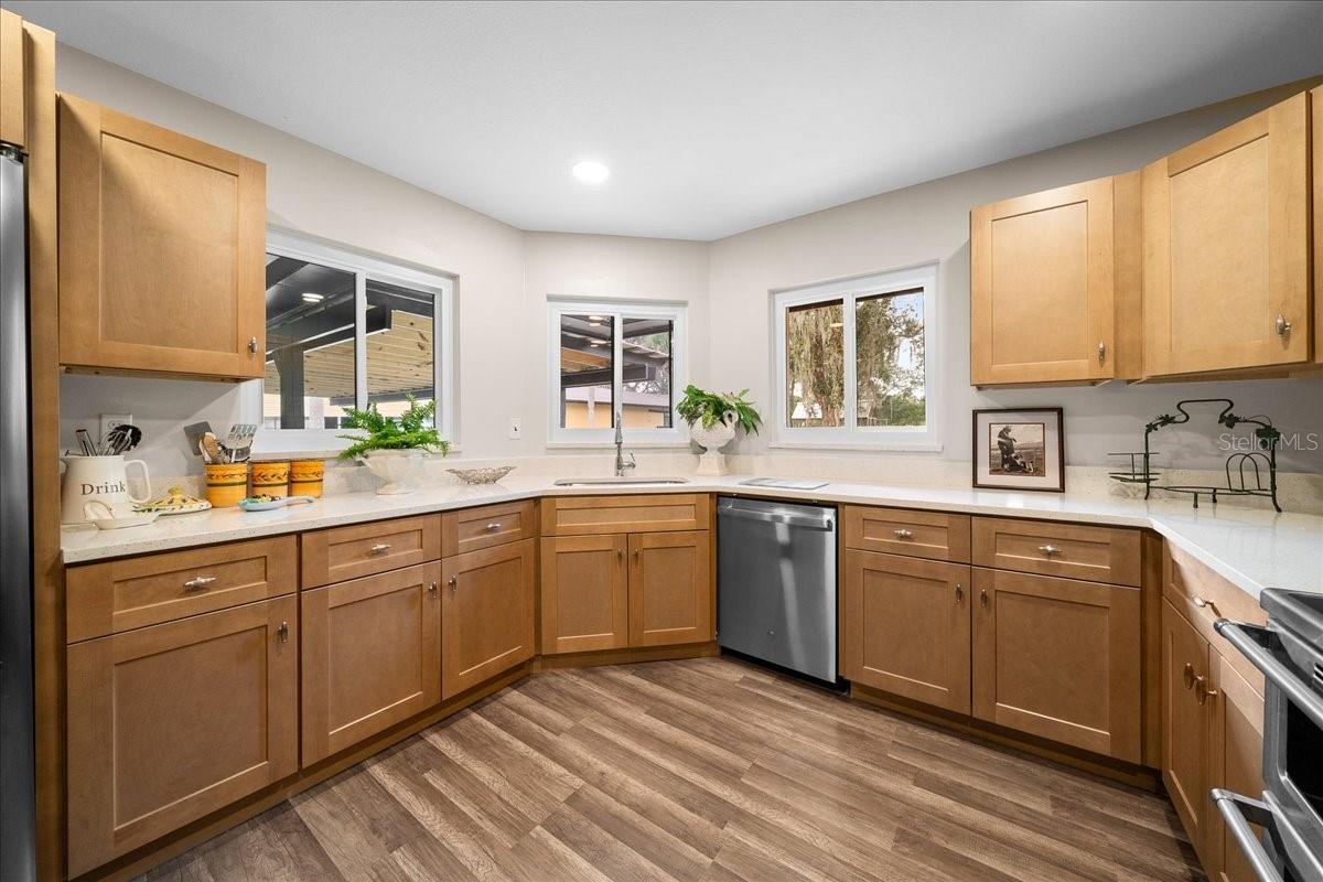 Image 12 of 51 For 7380 86th Lane