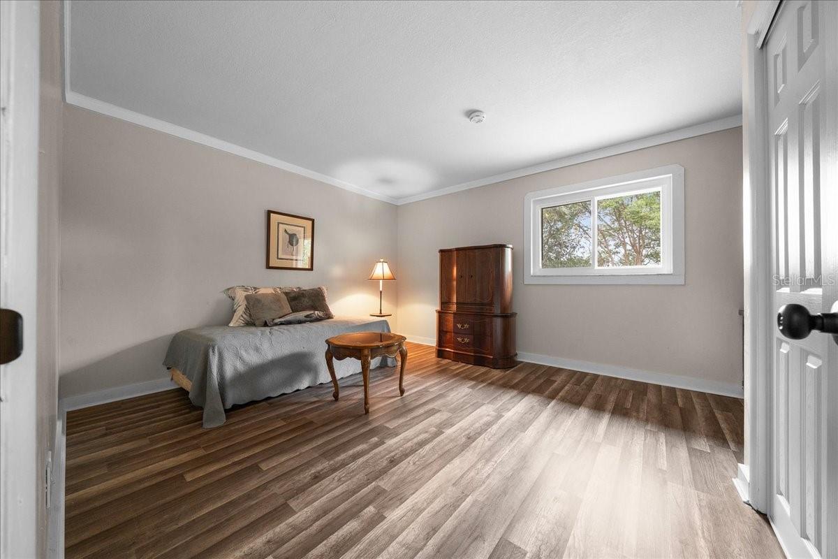 Image 18 of 51 For 7380 86th Lane