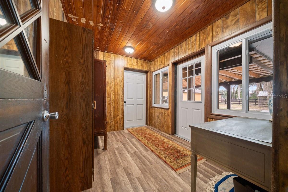 Image 24 of 51 For 7380 86th Lane