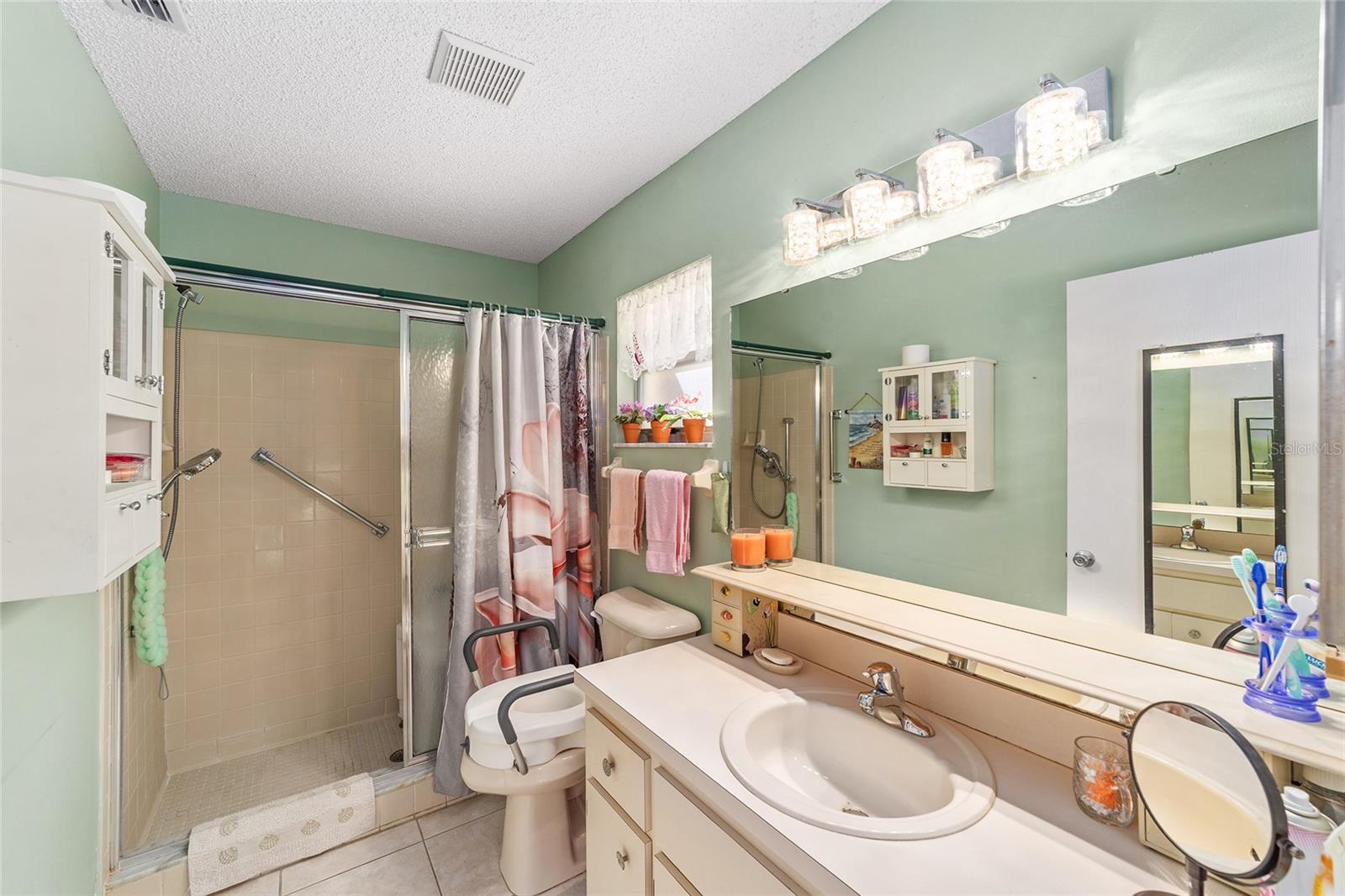 Image 18 of 36 For 8710 91st Street E