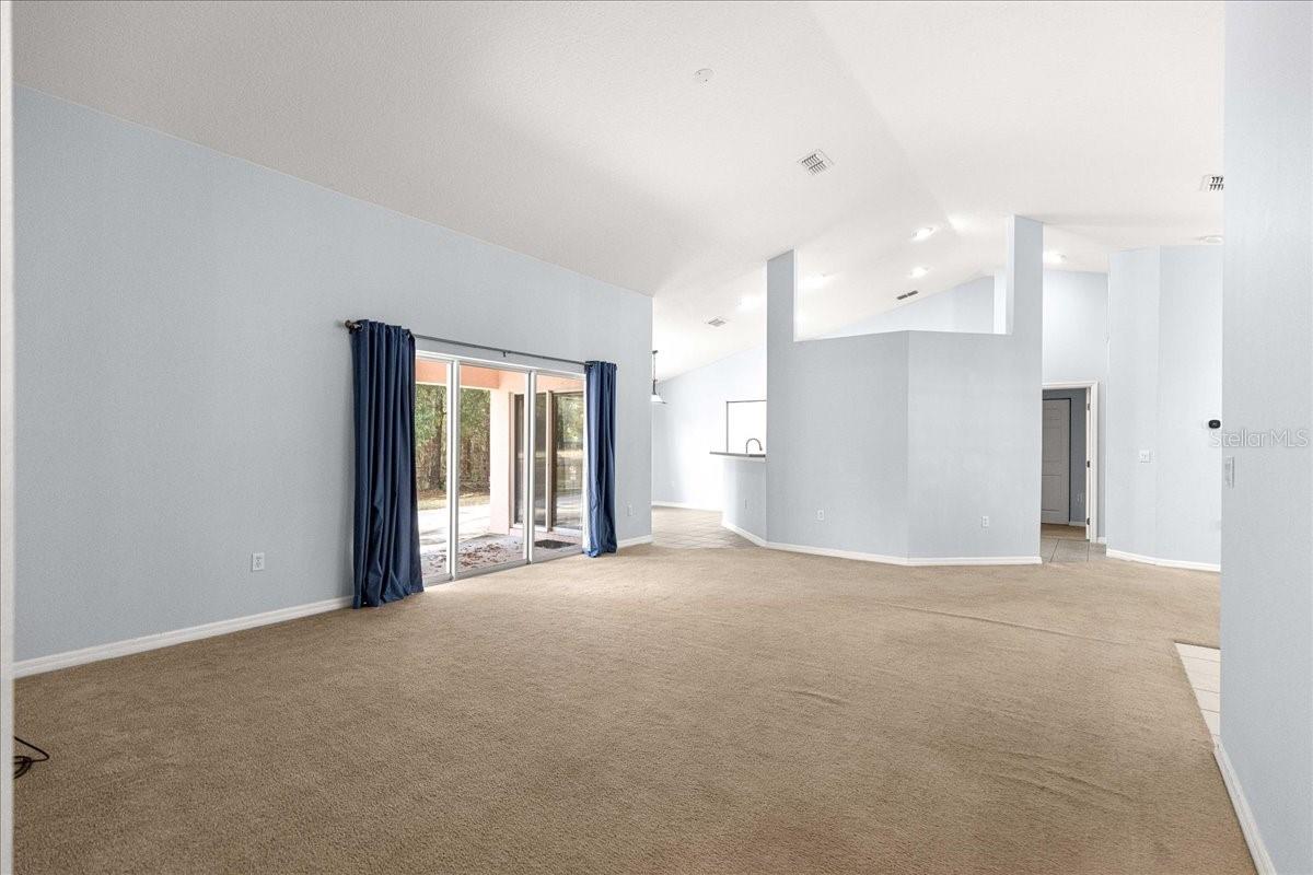 Image 21 of 62 For 21595 84th Loop