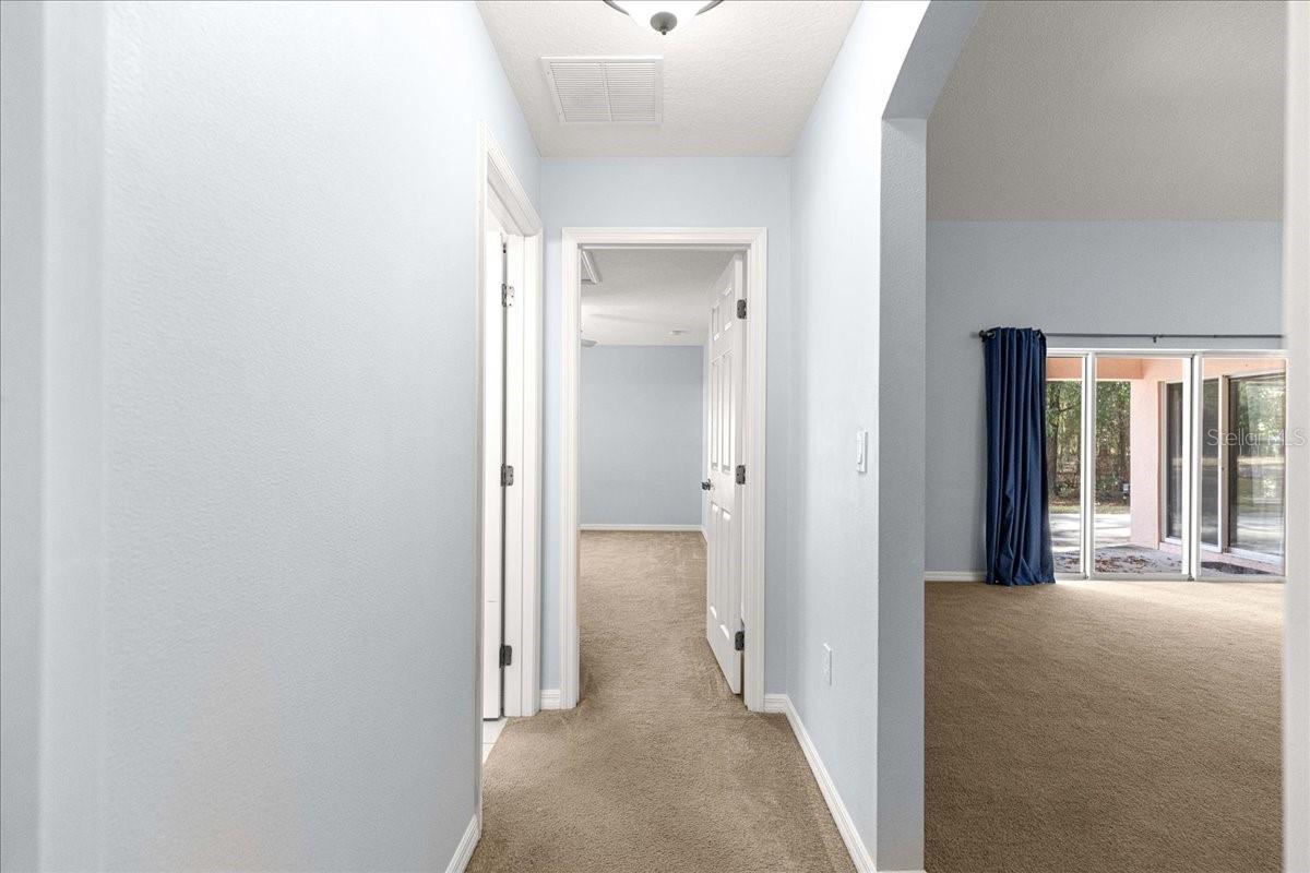 Image 24 of 62 For 21595 84th Loop