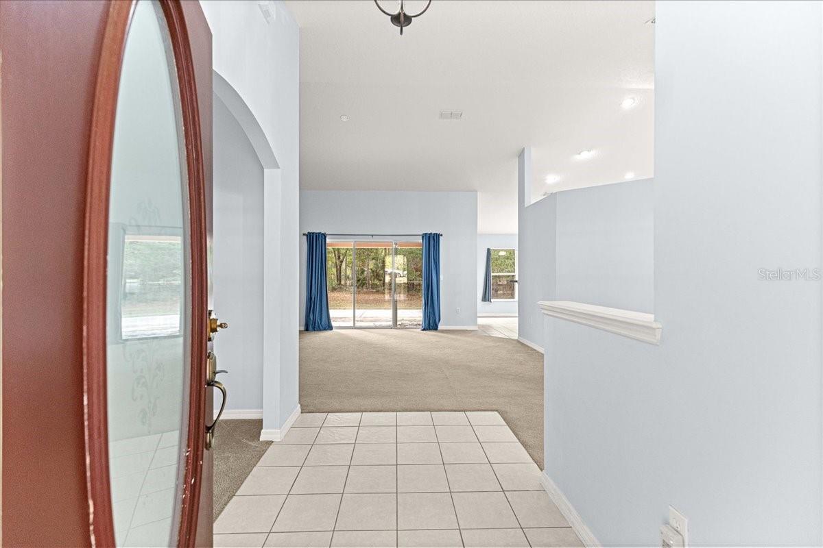 Image 4 of 62 For 21595 84th Loop