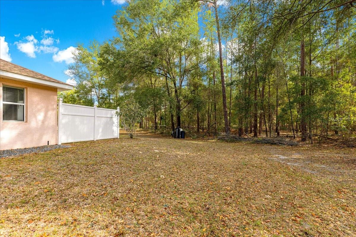 Image 54 of 62 For 21595 84th Loop