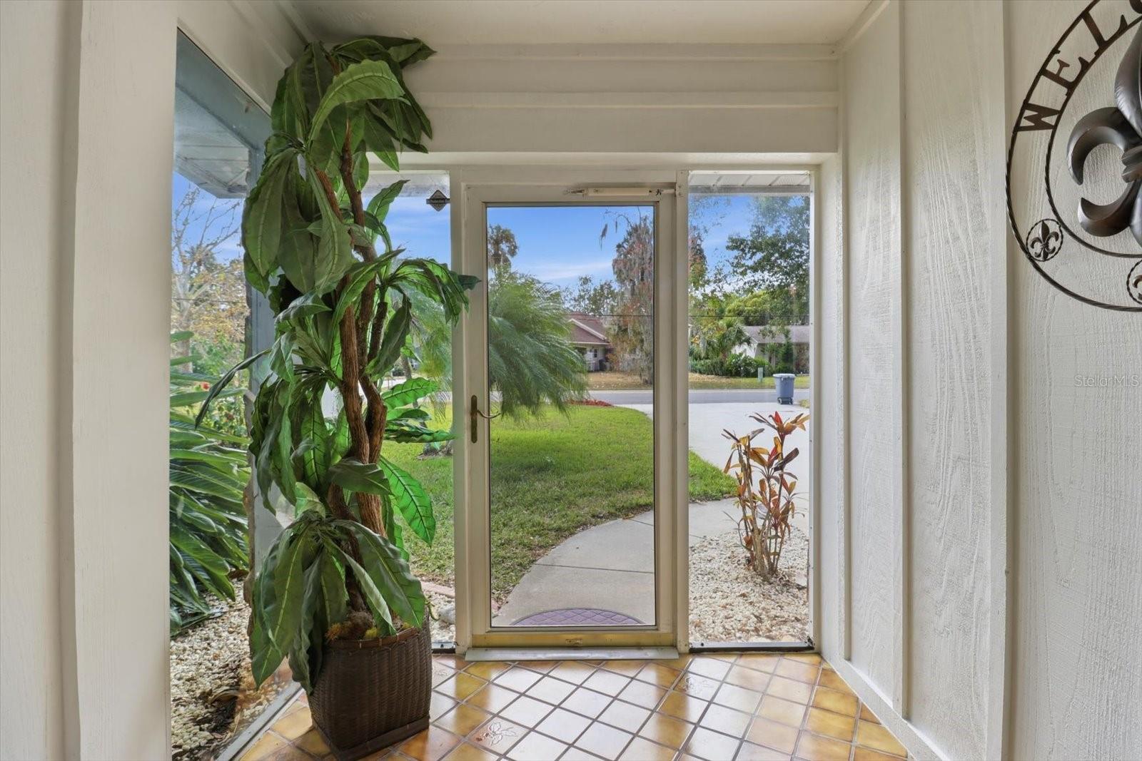 Image 11 of 79 For 11721 Riverhaven Drive