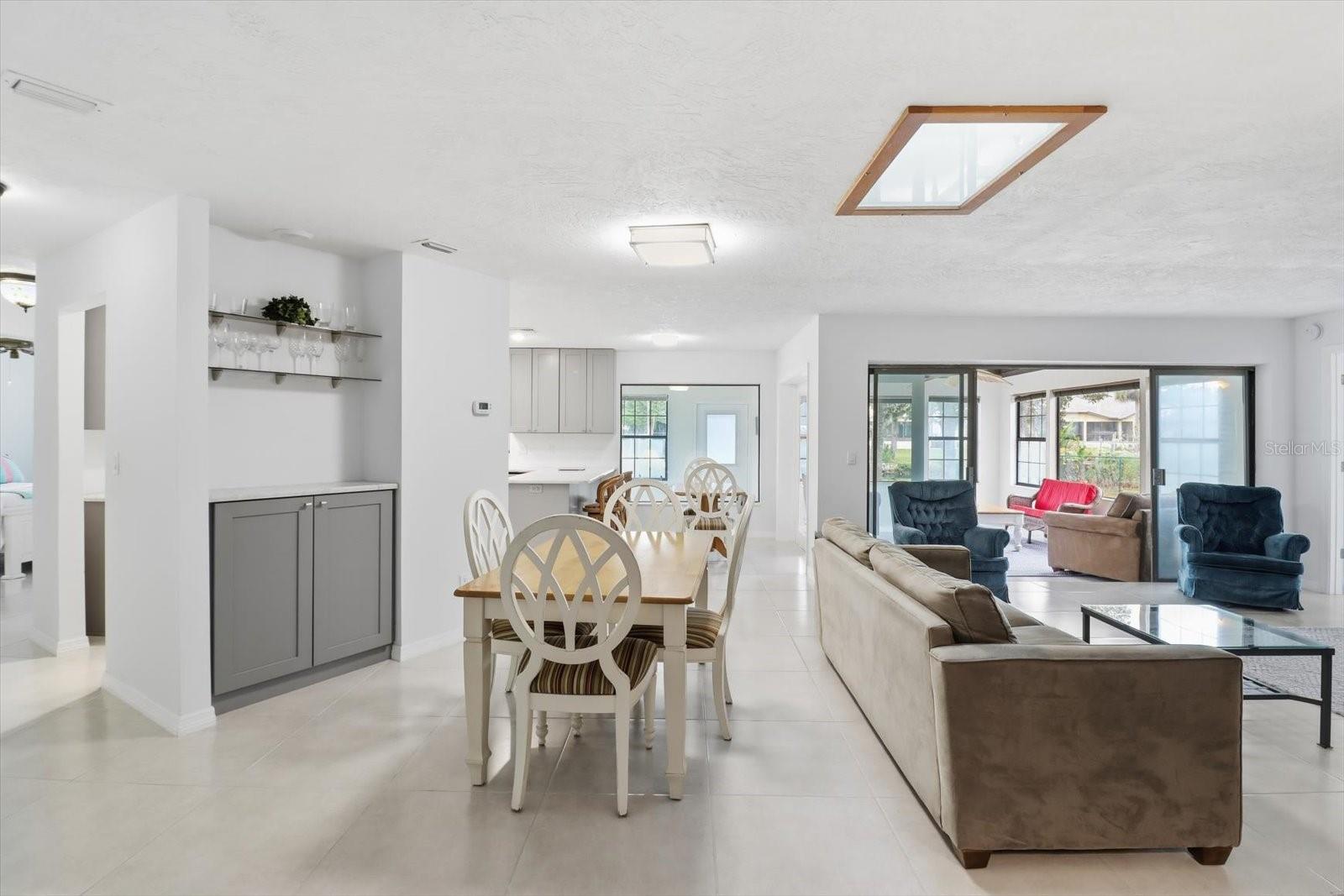 Image 14 of 79 For 11721 Riverhaven Drive