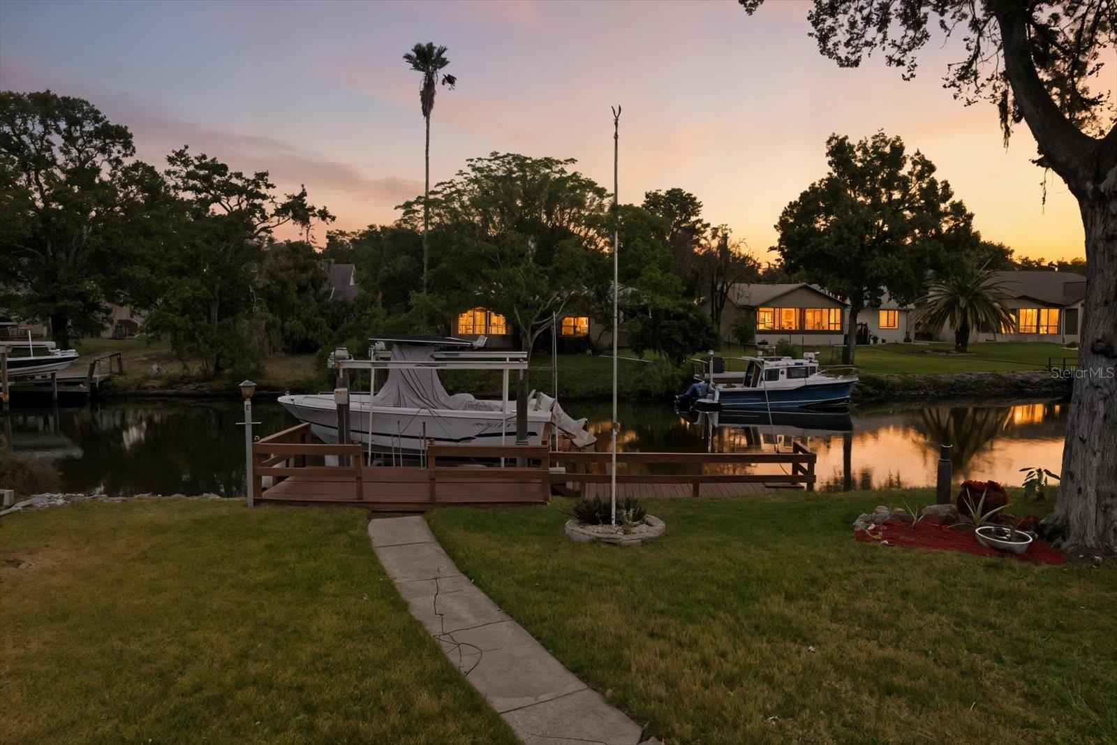 Image 4 of 79 For 11721 Riverhaven Drive