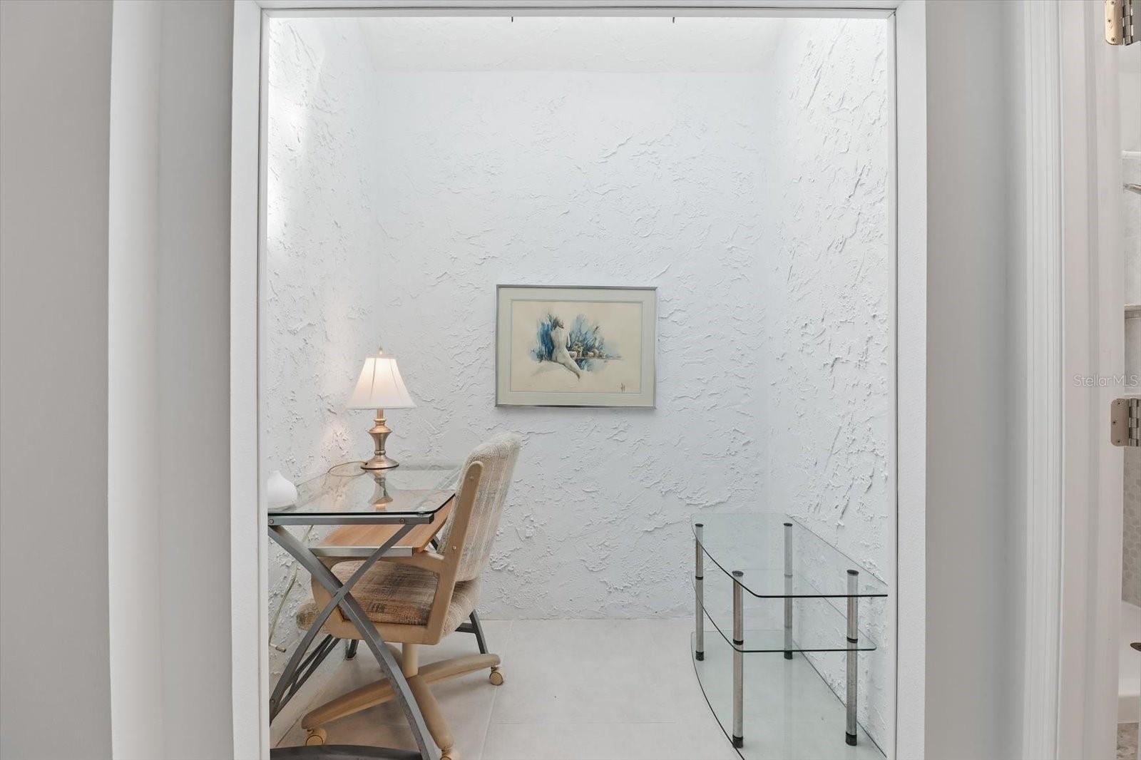 Image 40 of 79 For 11721 Riverhaven Drive