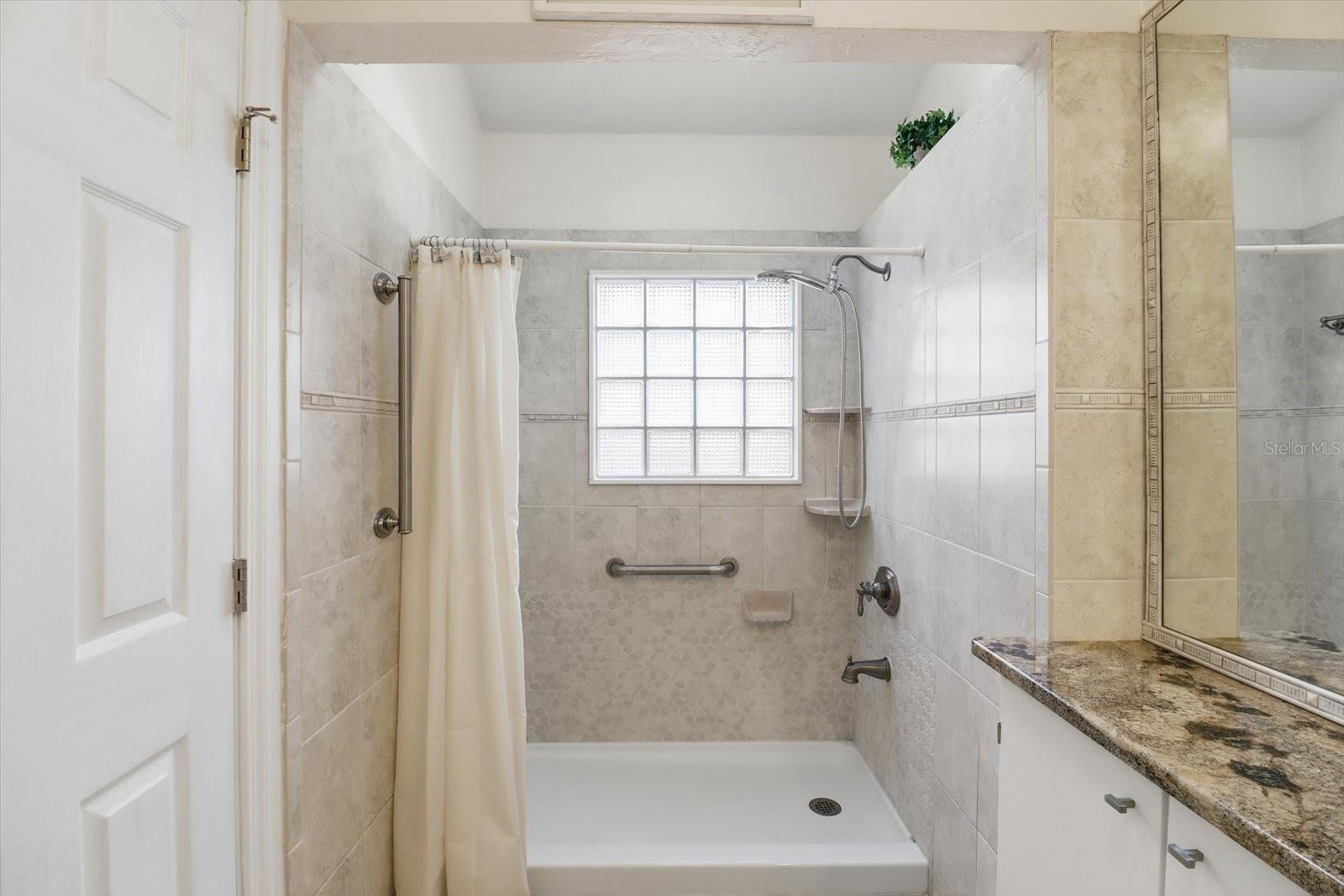 Image 44 of 79 For 11721 Riverhaven Drive