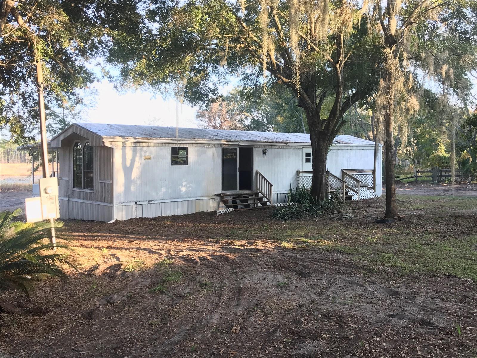 Image 22 of 32 For 11821 123rd Avenue