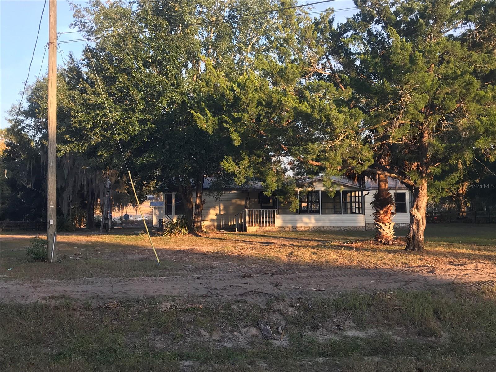 Image 6 of 32 For 11821 123rd Avenue