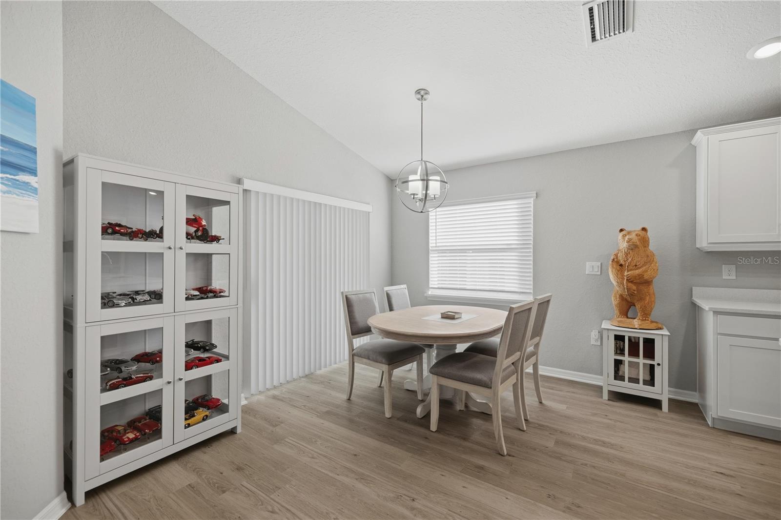 Image 11 of 33 For 4611 89th Street