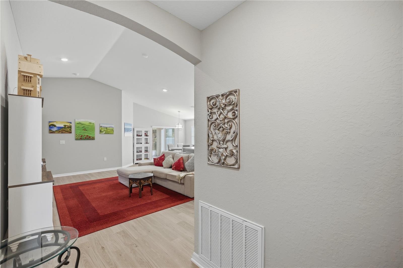 Image 15 of 33 For 4611 89th Street