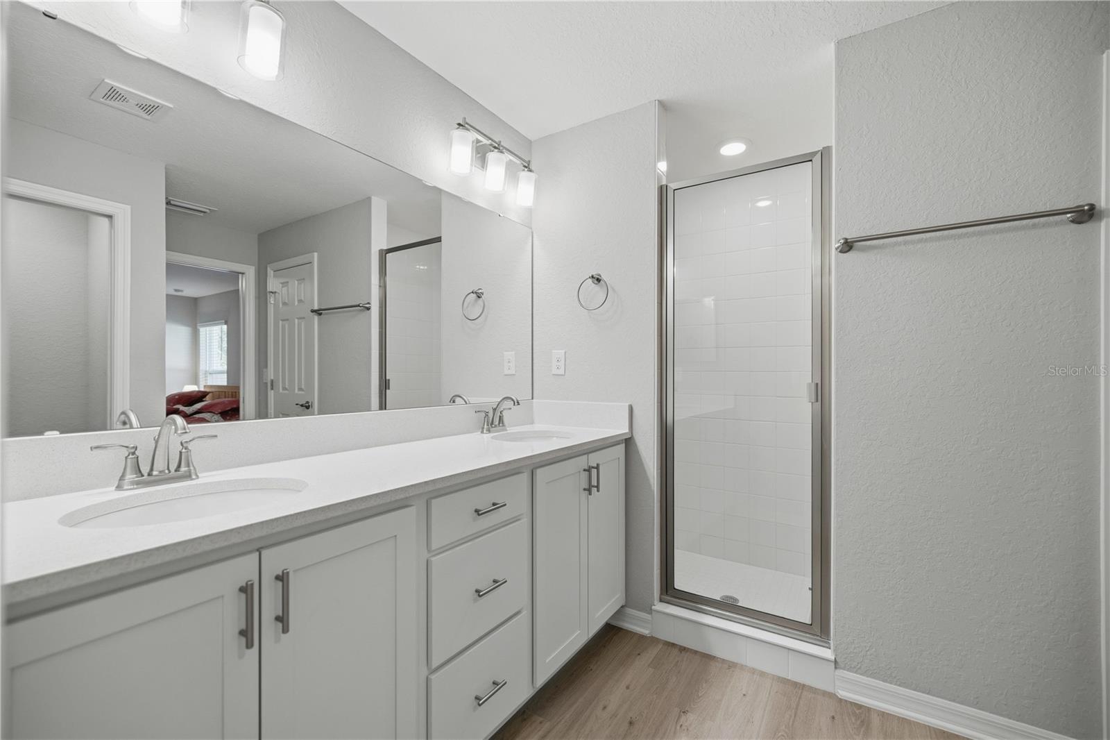 Image 16 of 33 For 4611 89th Street