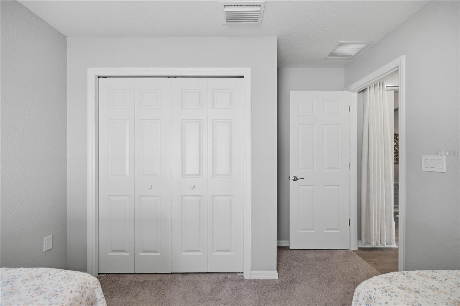 Image 21 of 33 For 4611 89th Street