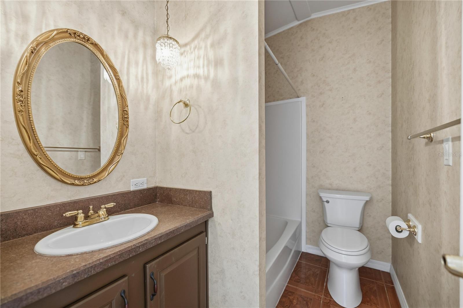 Image 18 of 32 For 6524 110th Lane