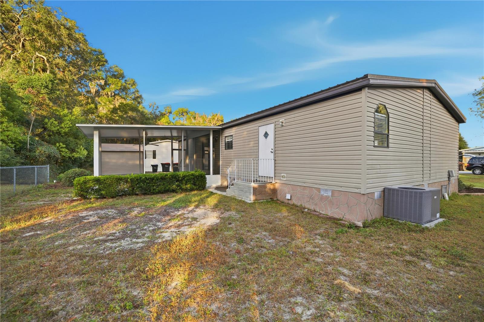 Image 24 of 32 For 6524 110th Lane