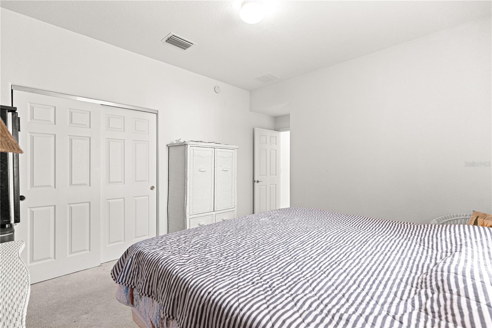 Image 33 of 73 For 13973 96th Circle