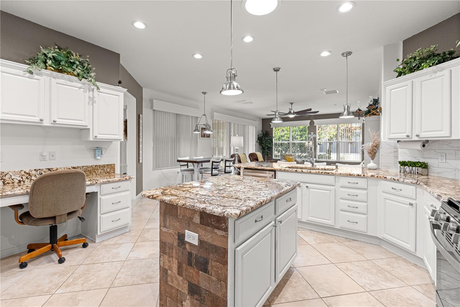 Image 4 of 73 For 13973 96th Circle