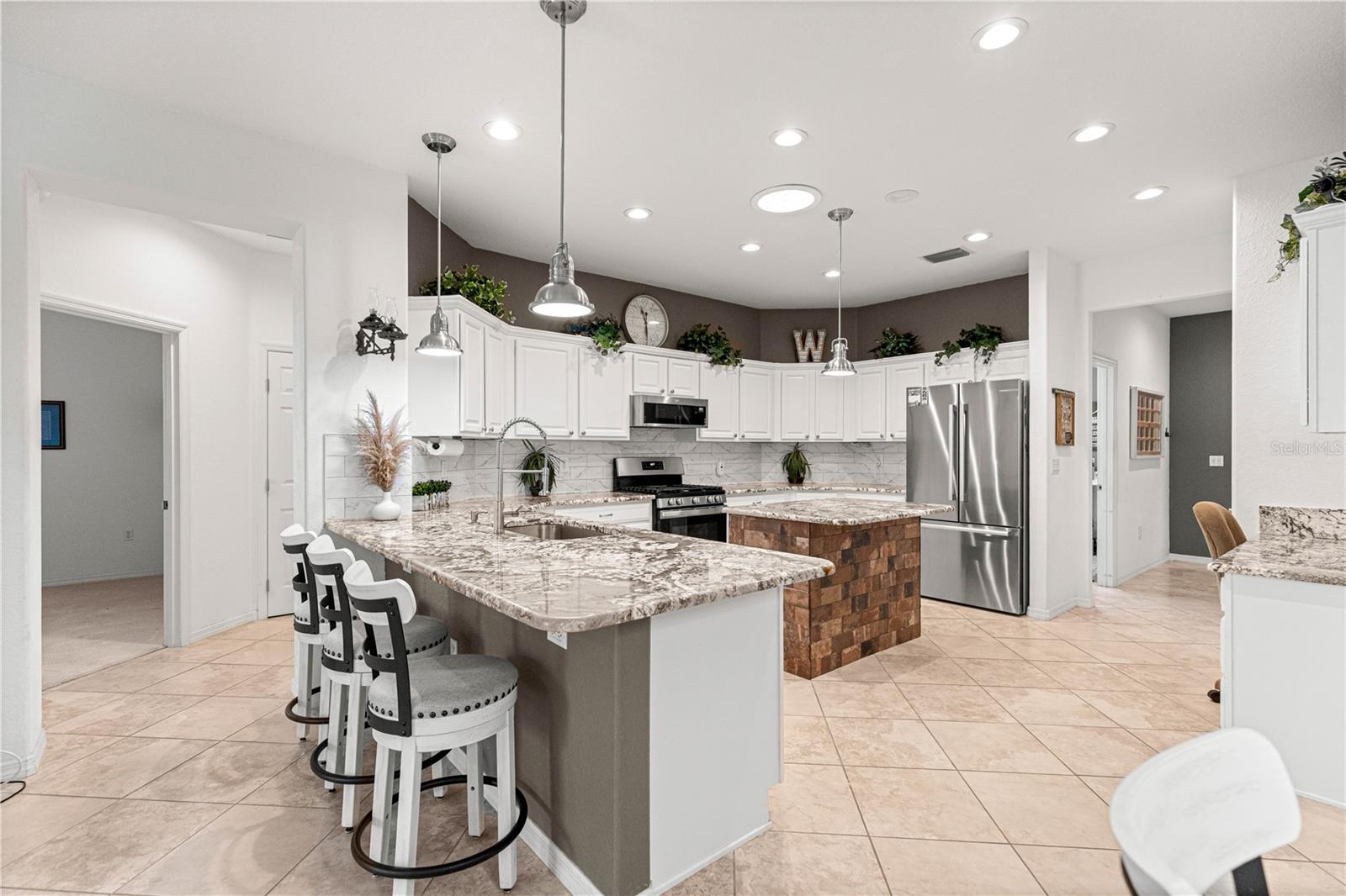 Image 8 of 73 For 13973 96th Circle