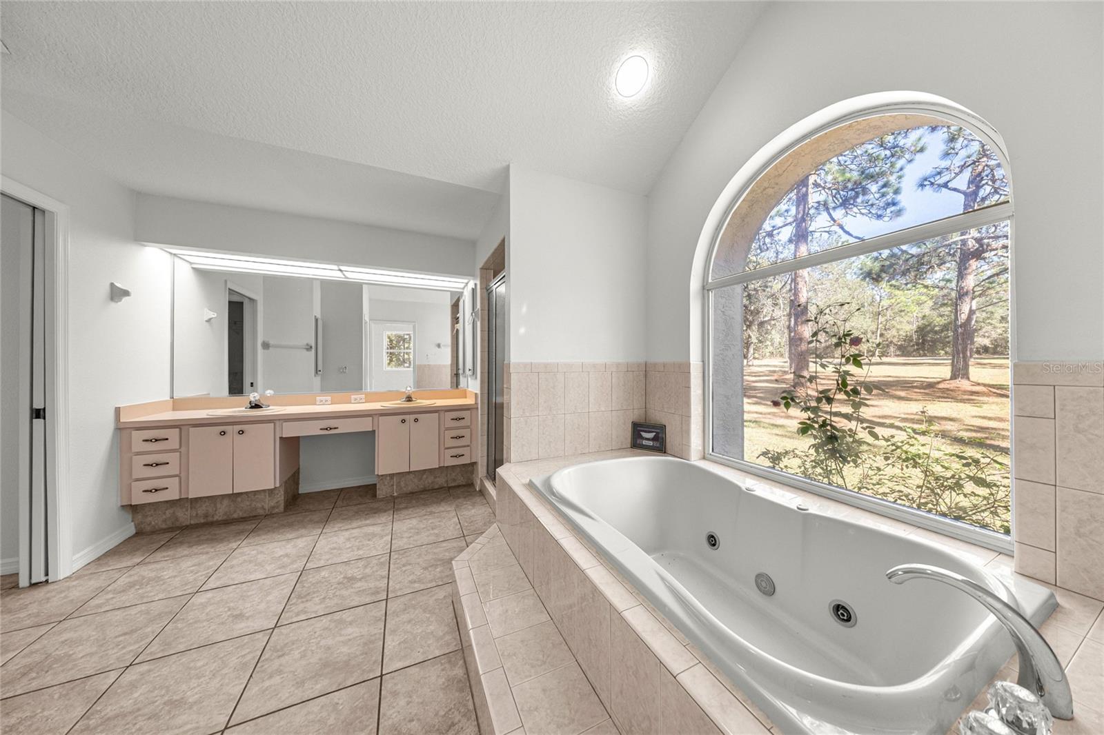 Listing photo id 28 for 9600 Holyoak Terrace