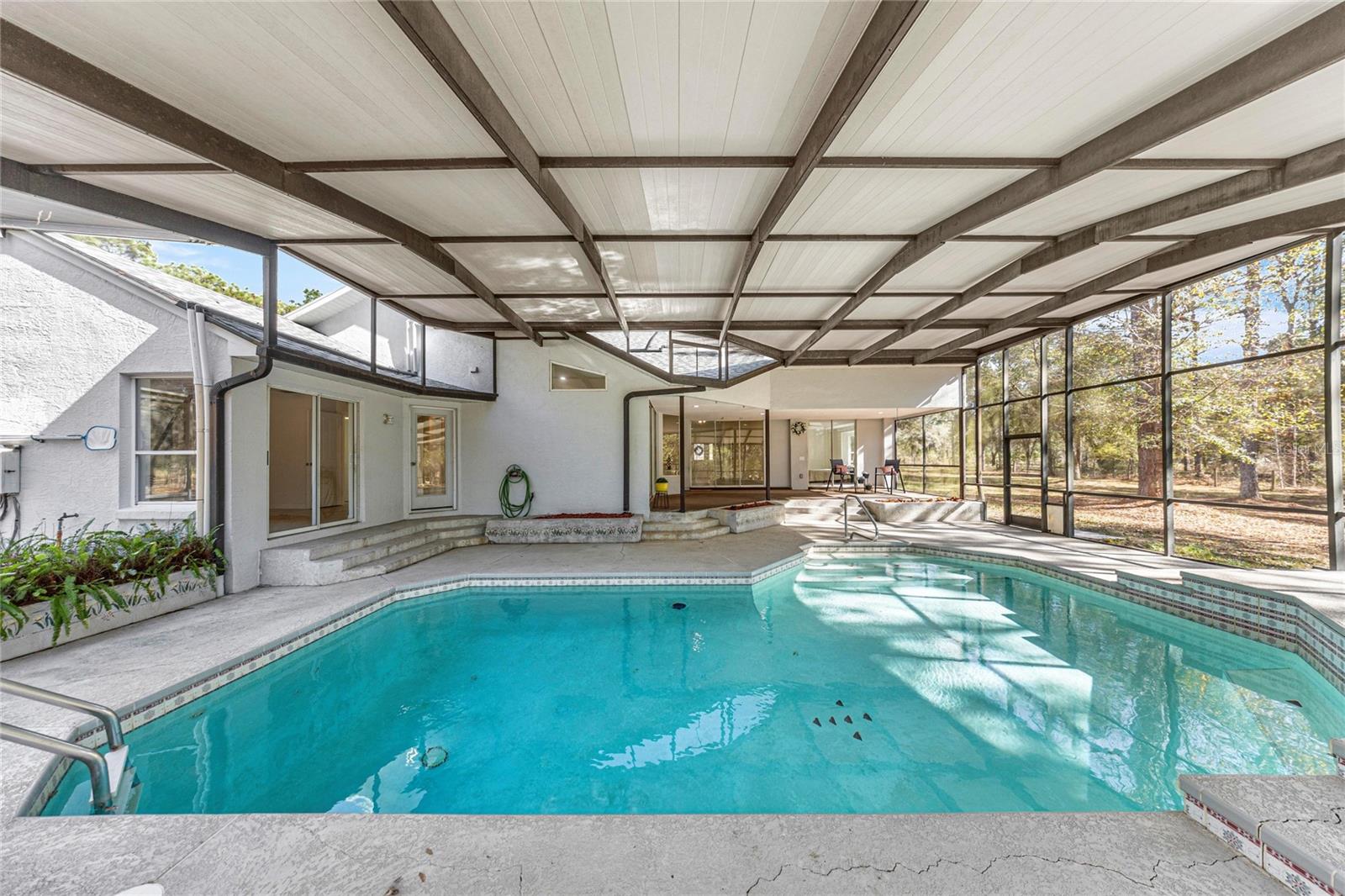 Listing photo id 34 for 9600 Holyoak Terrace