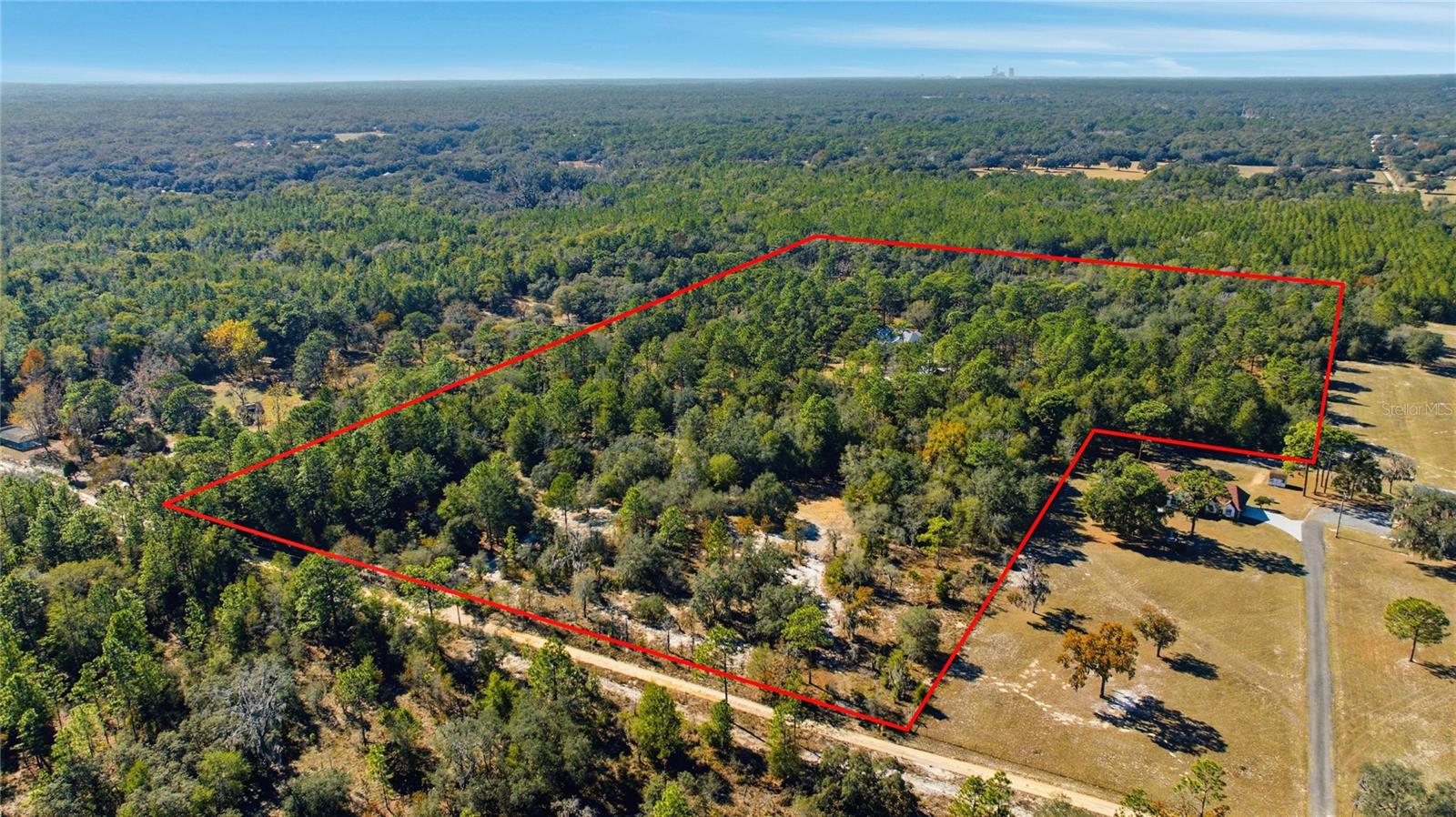 Listing photo id 51 for 9600 Holyoak Terrace