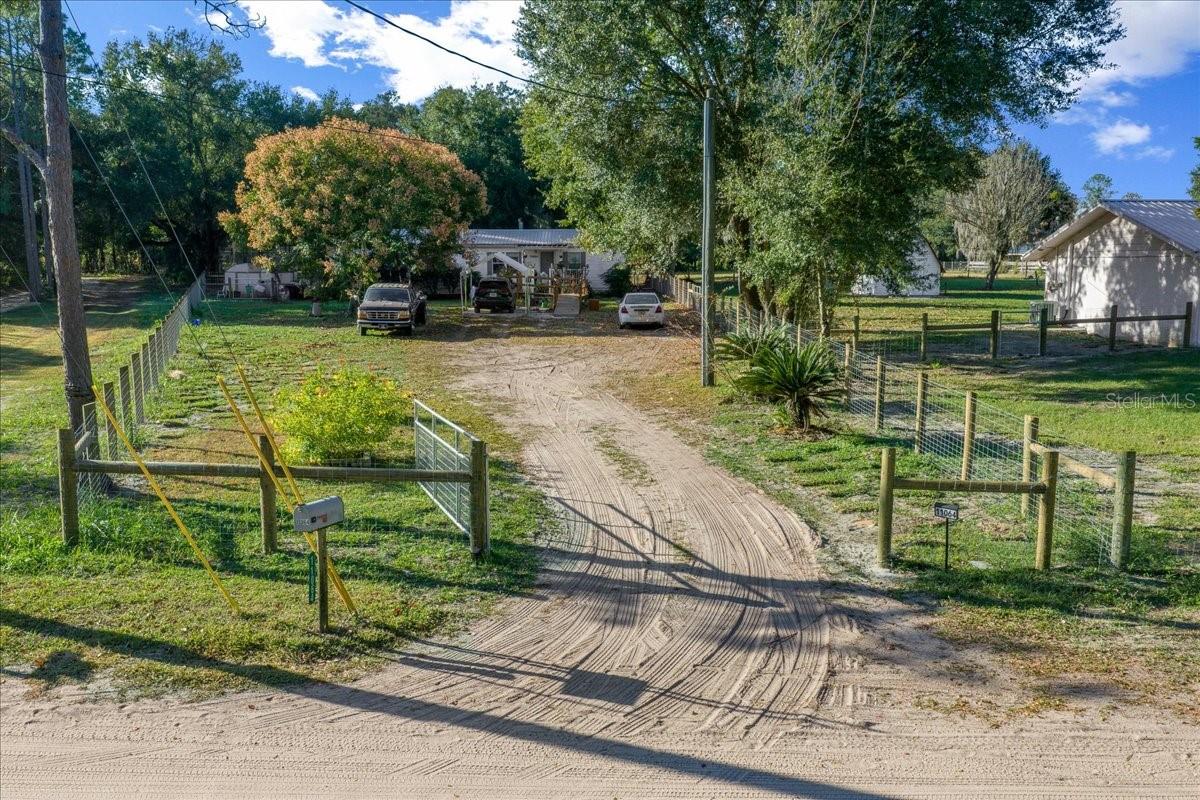 Image 13 of 50 For 11060 128th Place Road