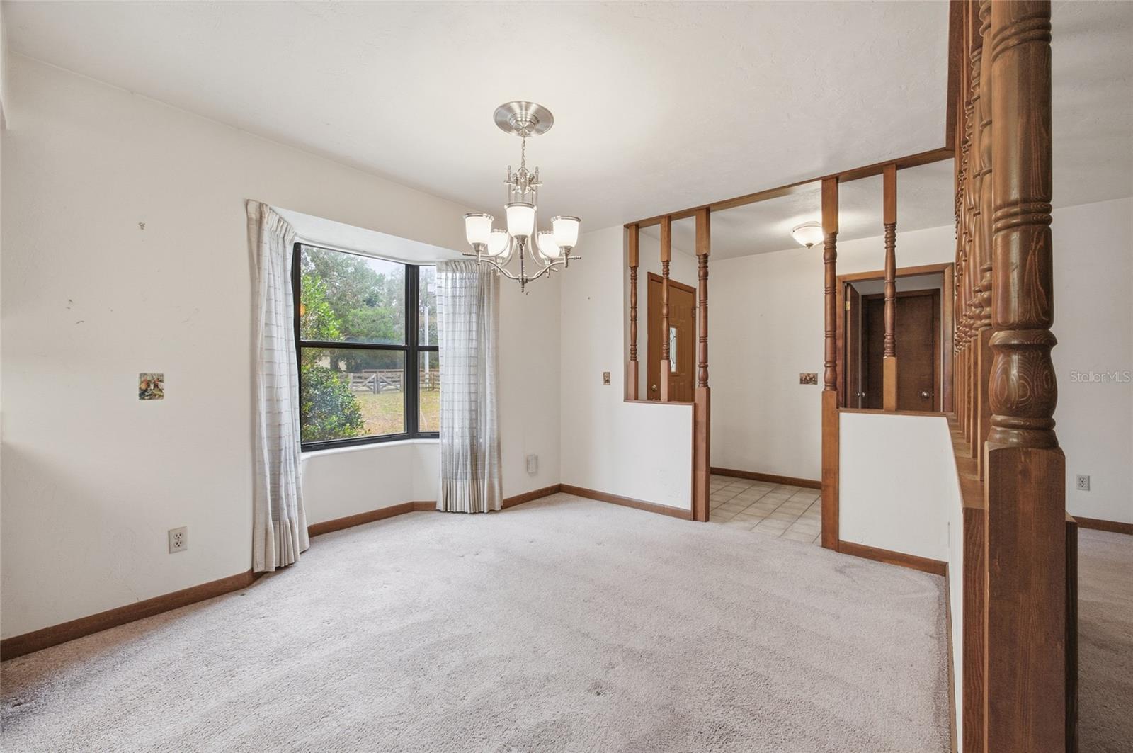 Image 10 of 41 For 3899 Riverside Drive