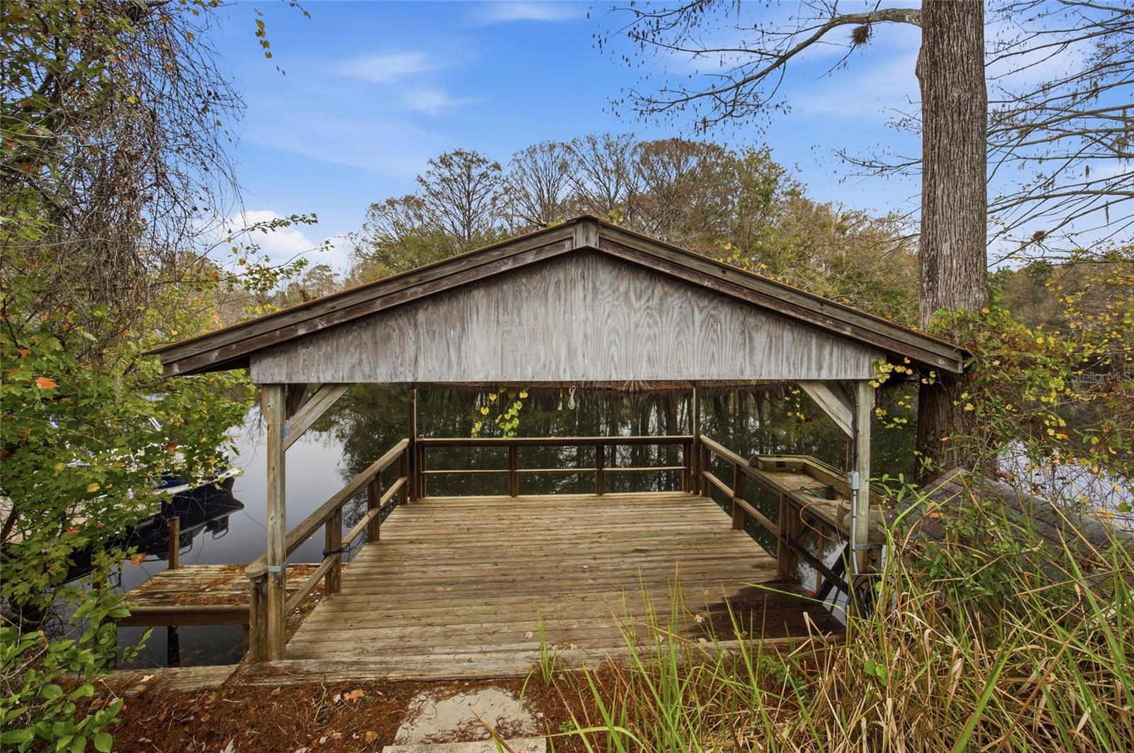 Image 31 of 41 For 3899 Riverside Drive