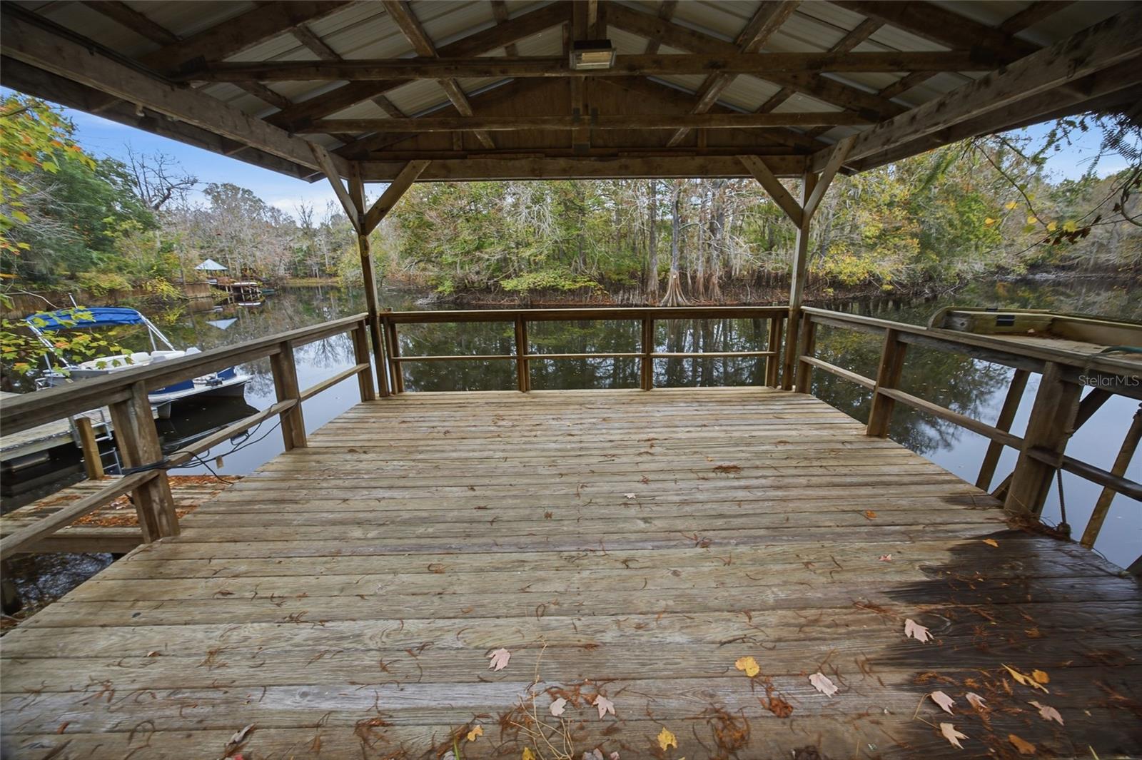 Image 32 of 41 For 3899 Riverside Drive