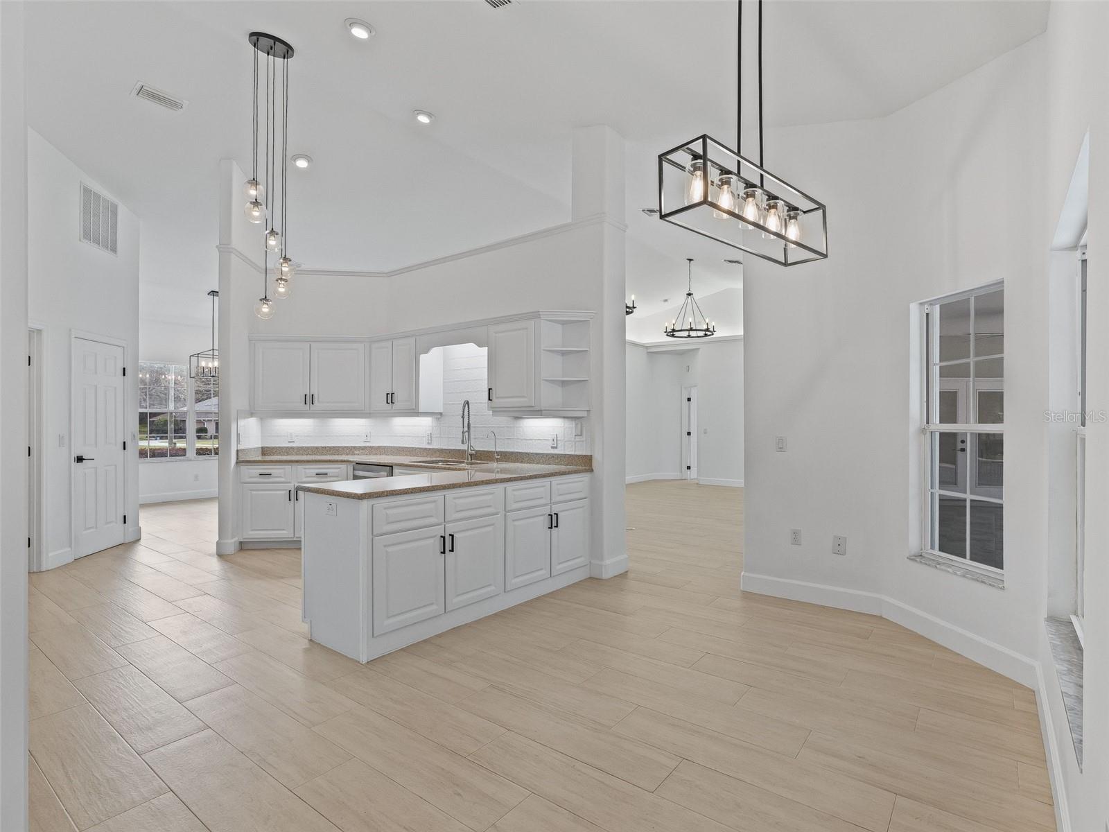 Image 15 of 51 For 4536 76th Court