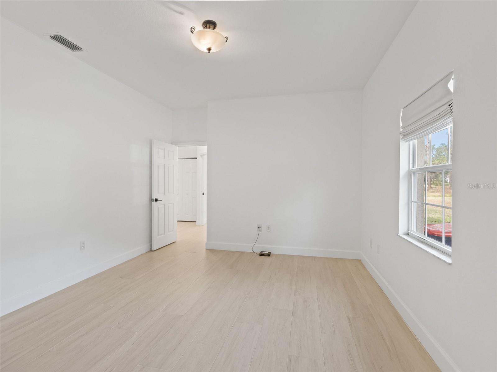 Image 28 of 51 For 4536 76th Court