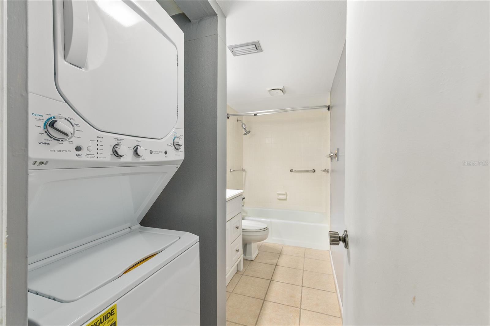 Image 17 of 51 For 584 Midway Drive A