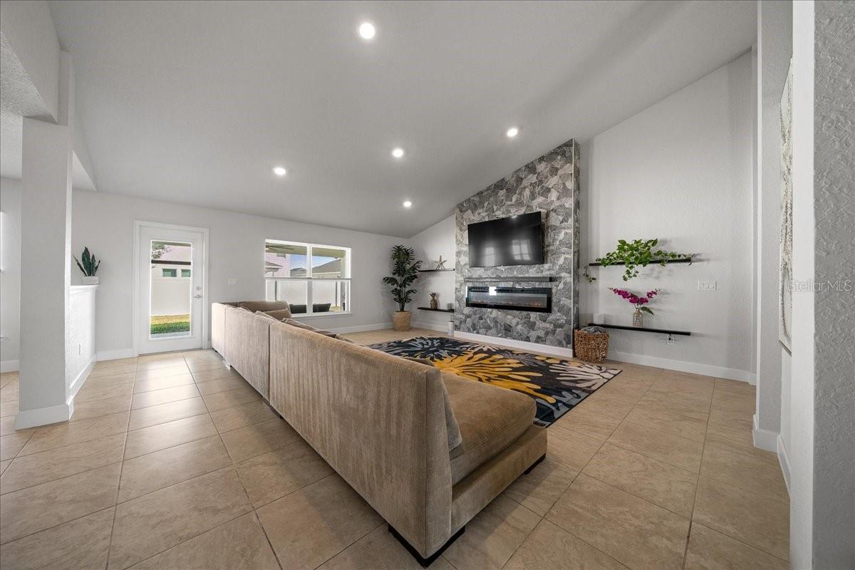 Image 13 of 74 For 8291 59th Terrace