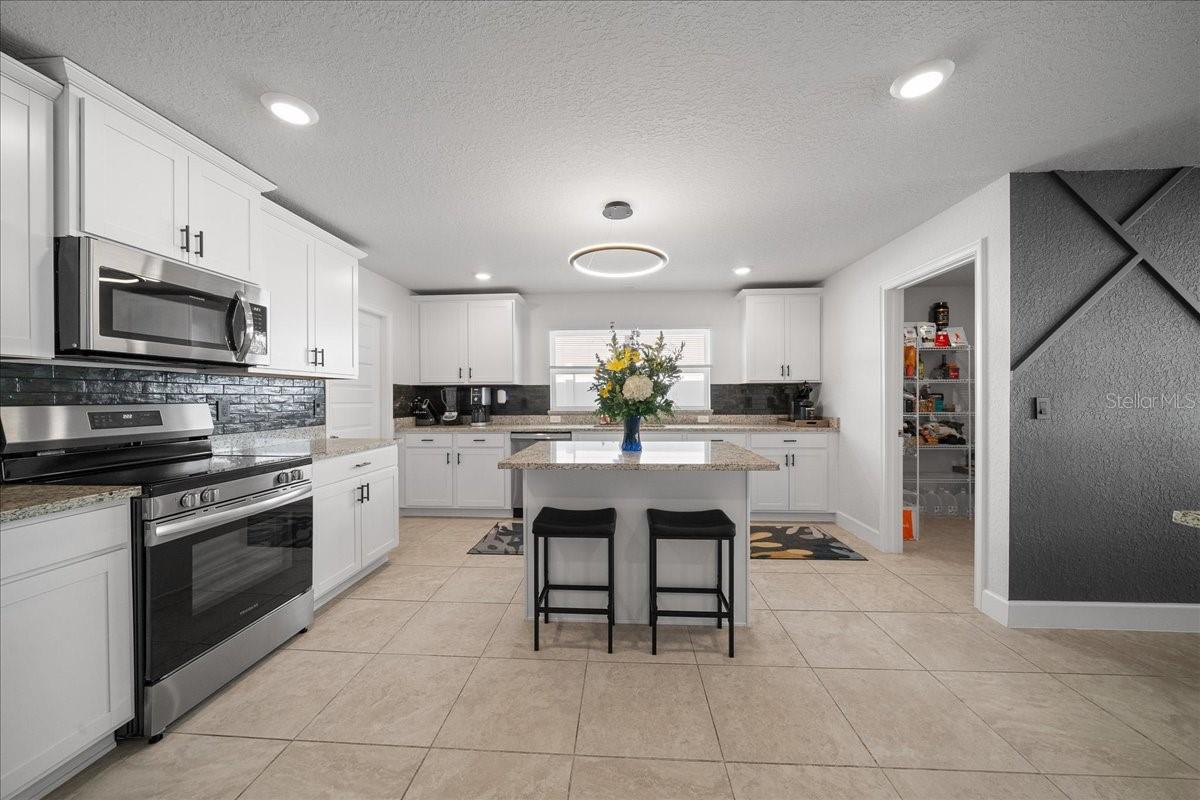 Image 24 of 74 For 8291 59th Terrace