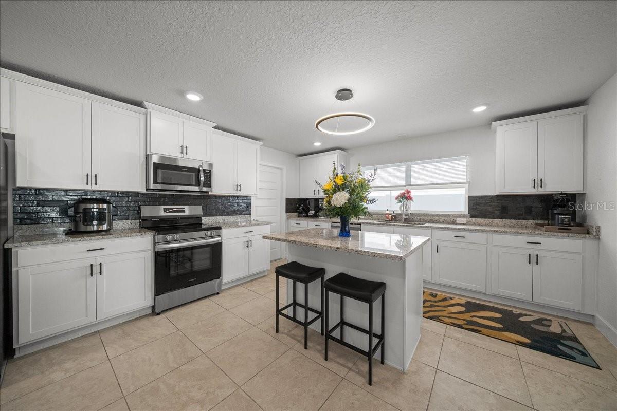 Image 25 of 74 For 8291 59th Terrace