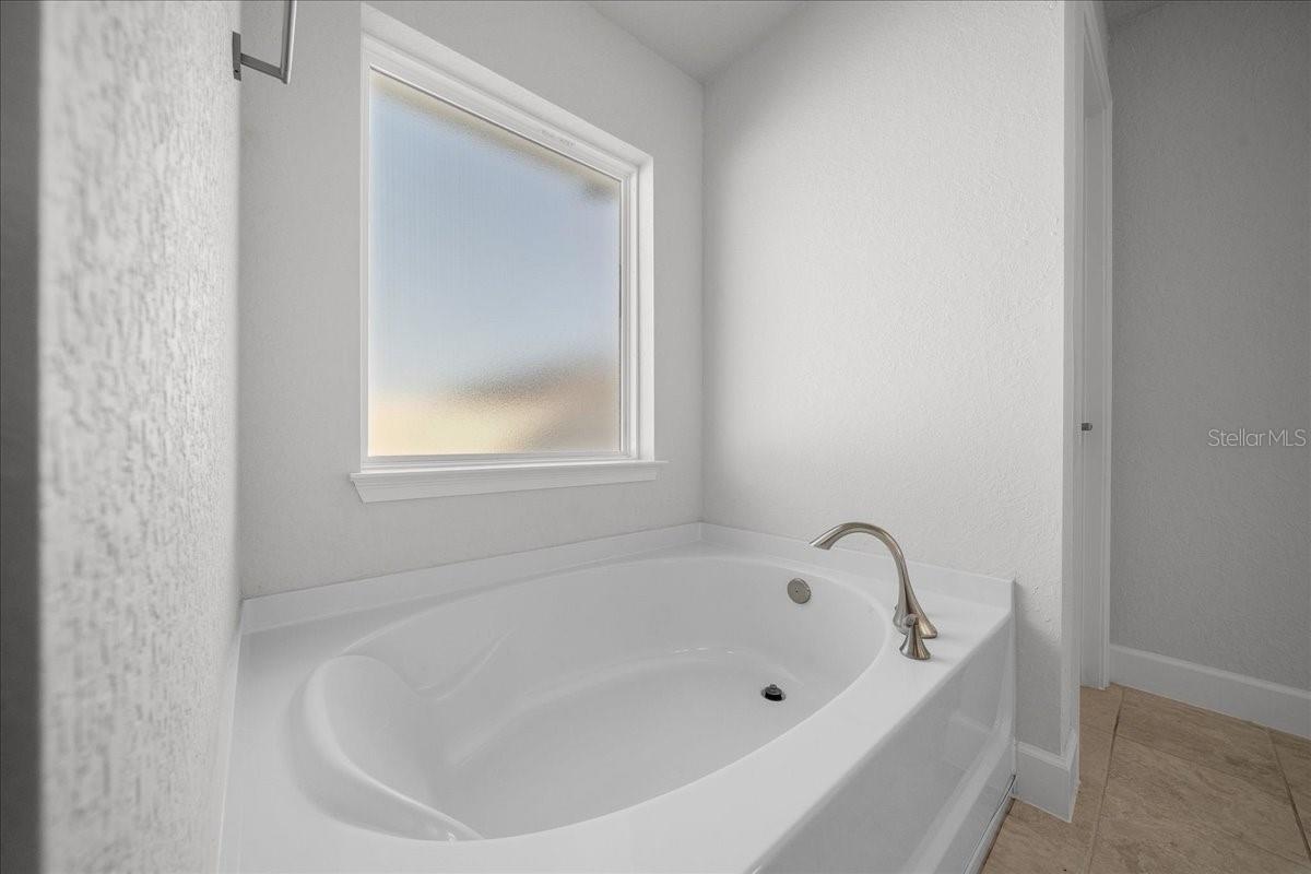 Image 40 of 74 For 8291 59th Terrace