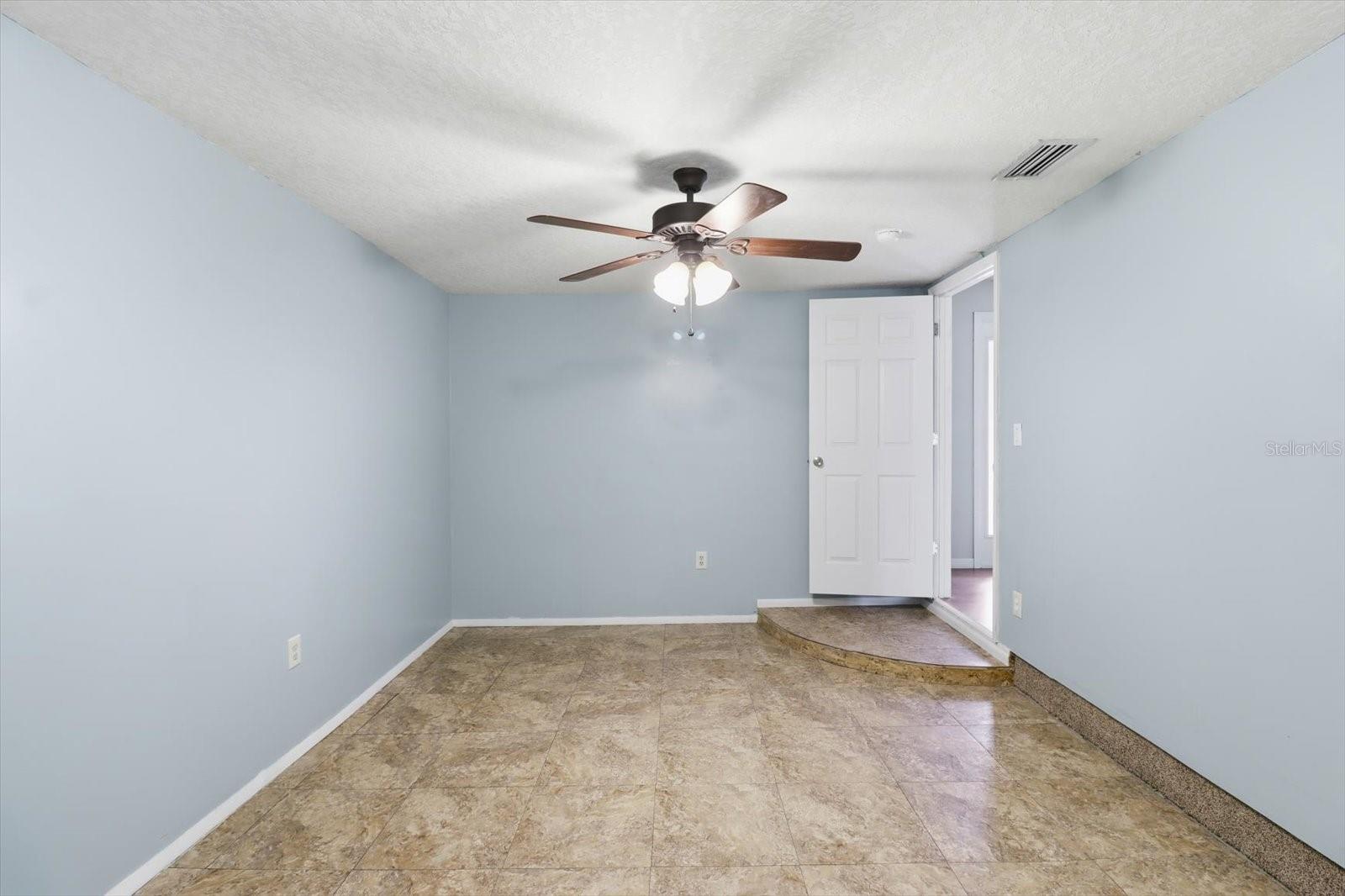 Image 25 of 44 For 1305 Sorrento Drive