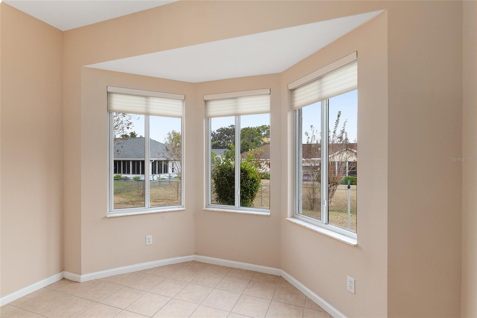 Image 23 of 49 For 1835 55th Avenue Road