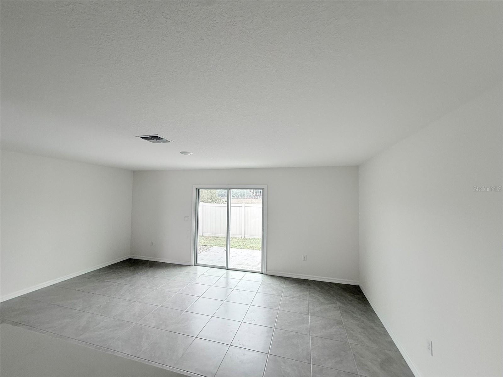 Image 6 of 7 For 8220 67th Avenue