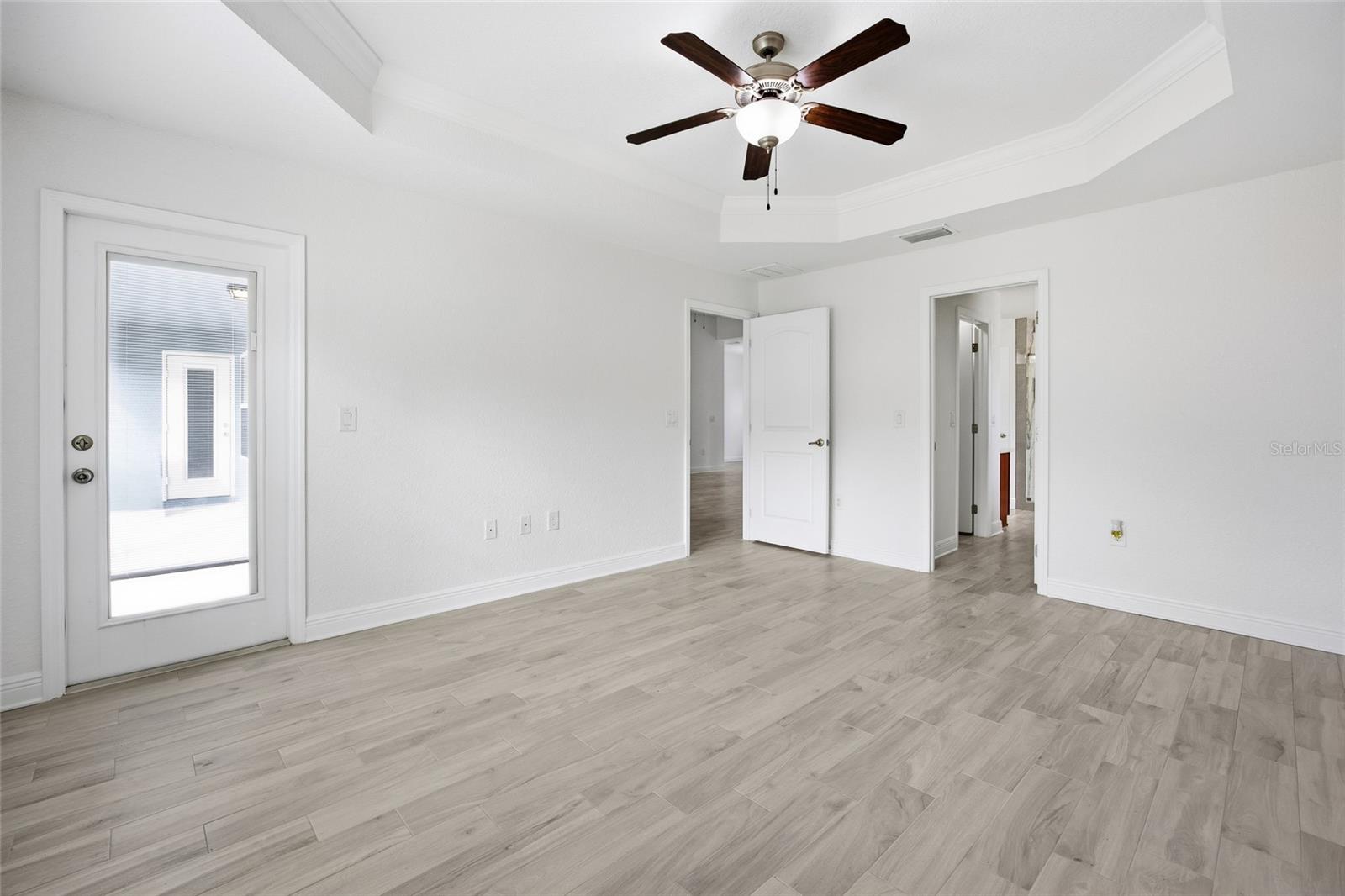 Image 18 of 41 For 4863 63rd Street