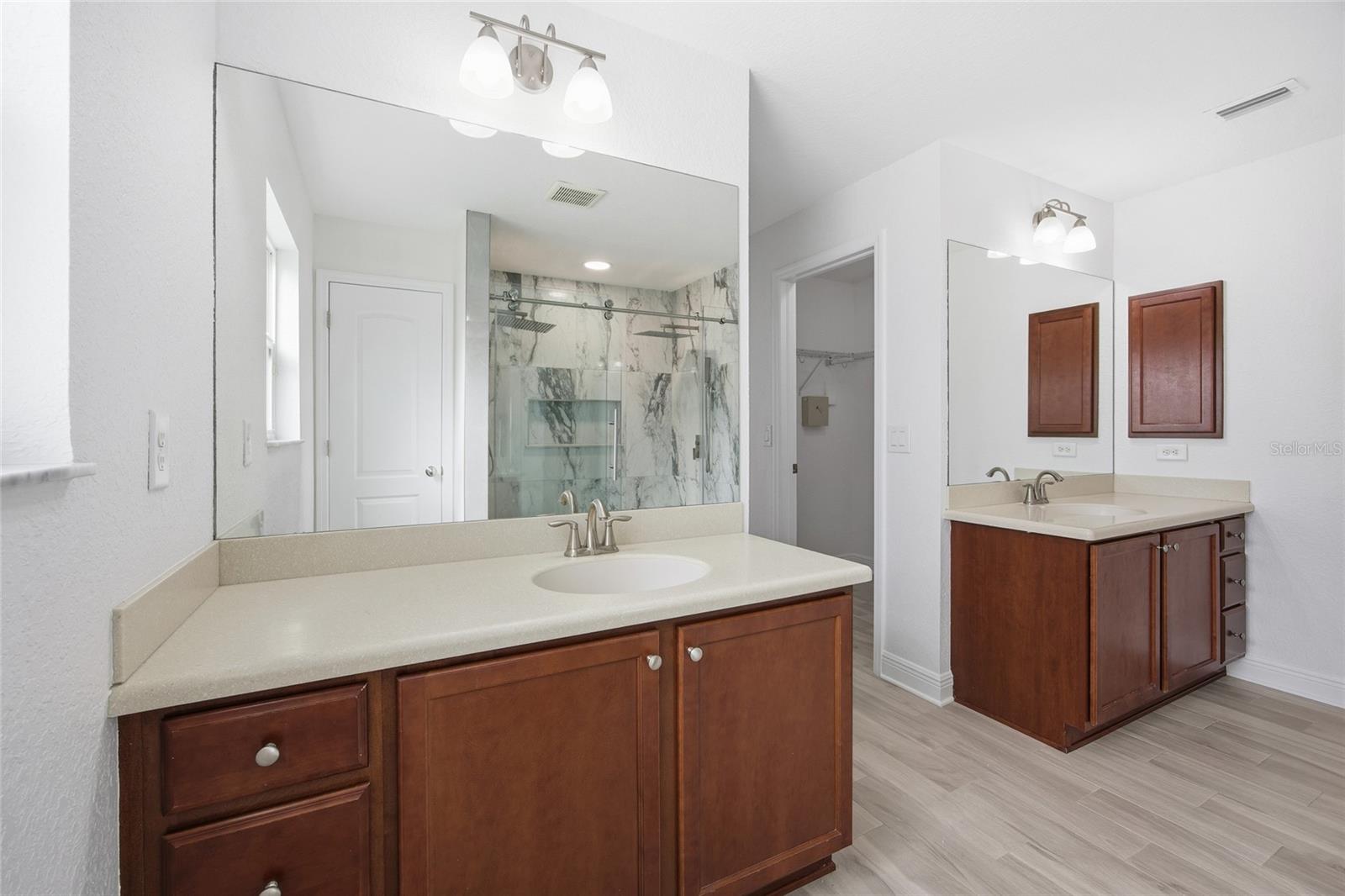 Image 21 of 41 For 4863 63rd Street