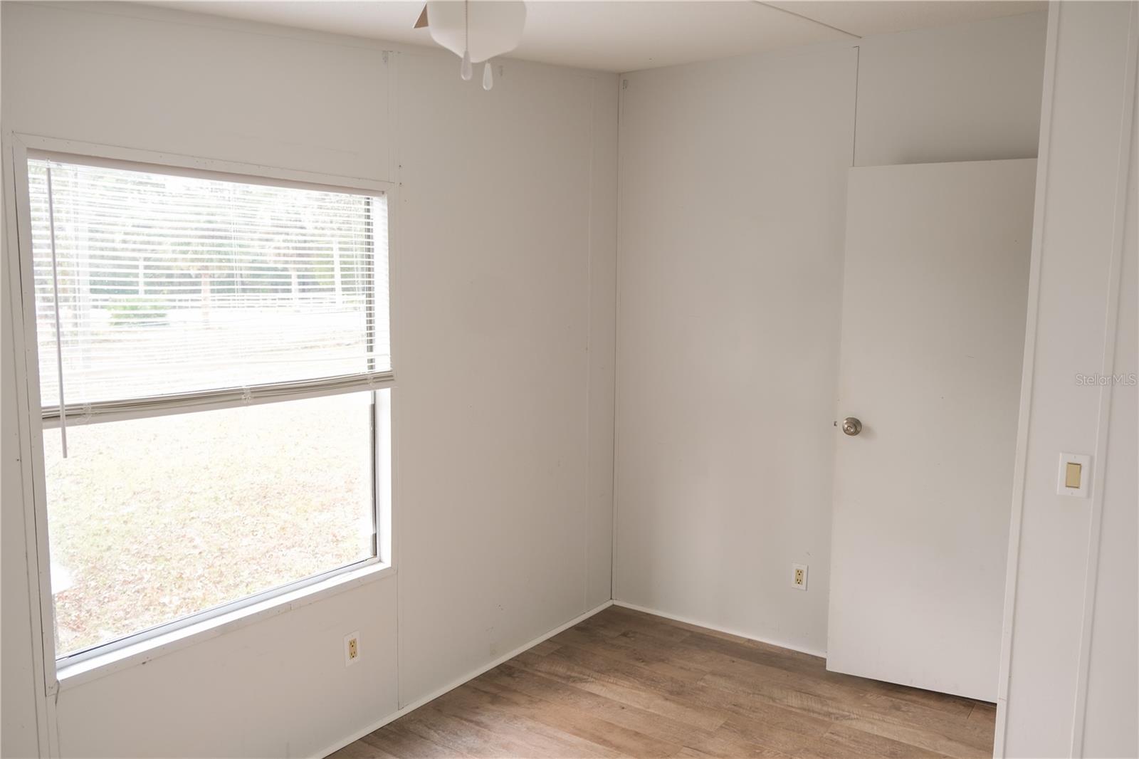 Image 24 of 46 For 5143 Knobhill Terrace