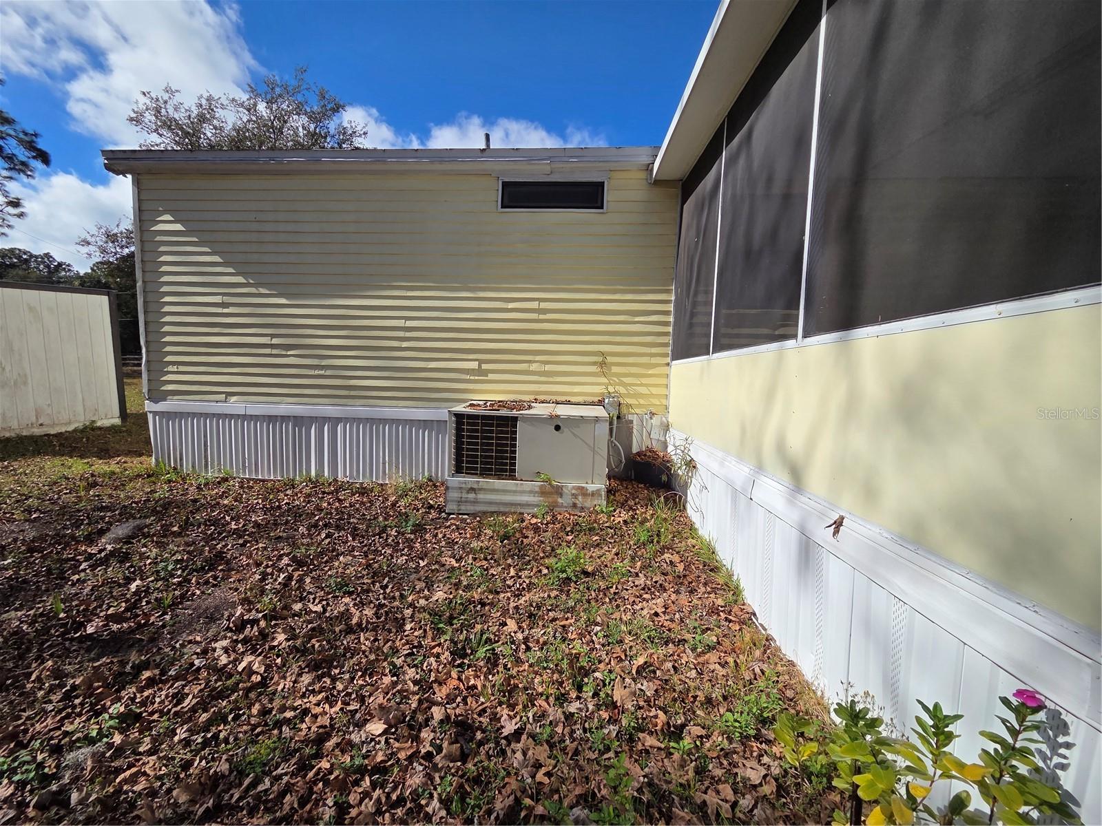 Image 39 of 46 For 5143 Knobhill Terrace