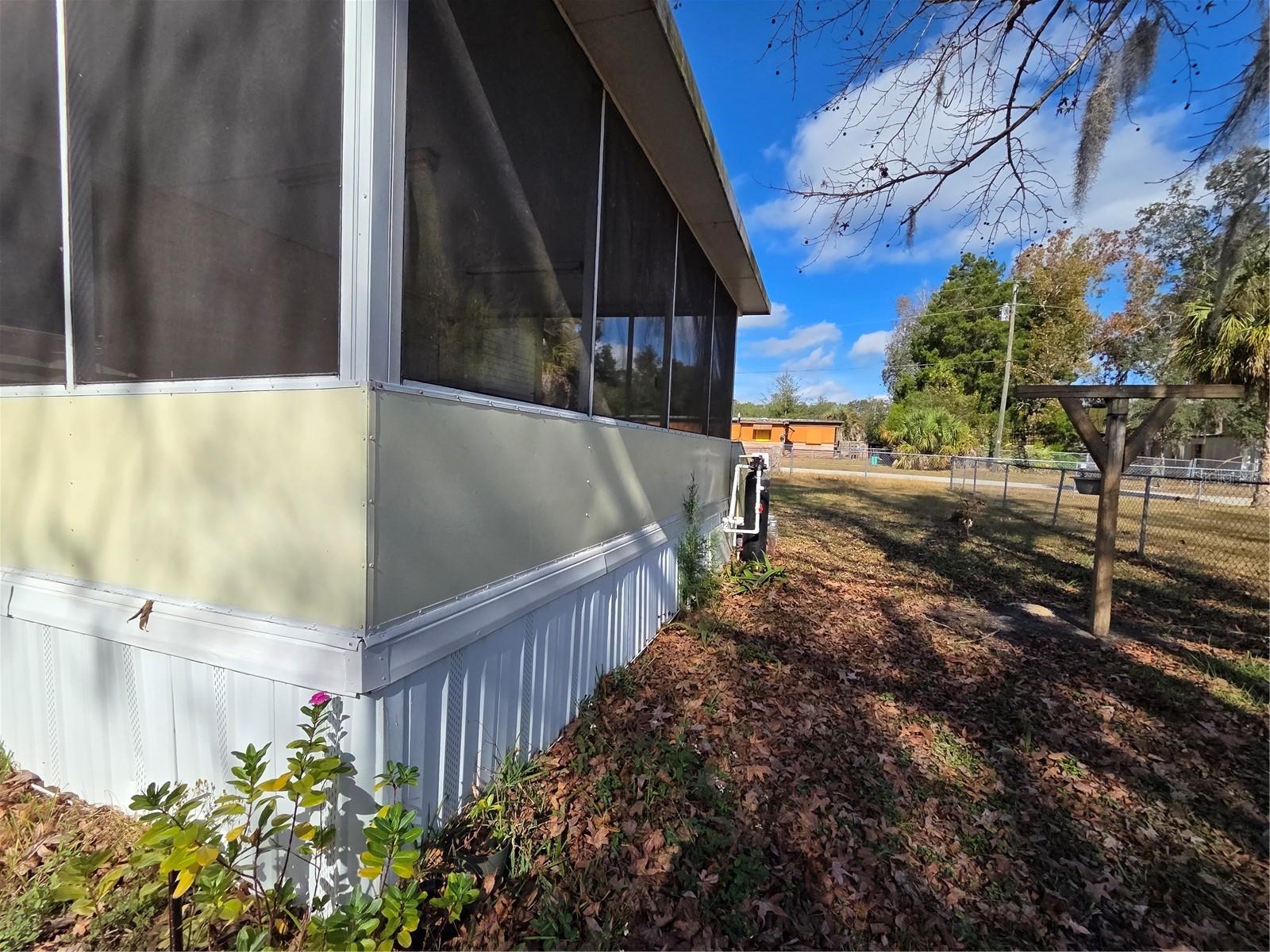 Image 40 of 46 For 5143 Knobhill Terrace