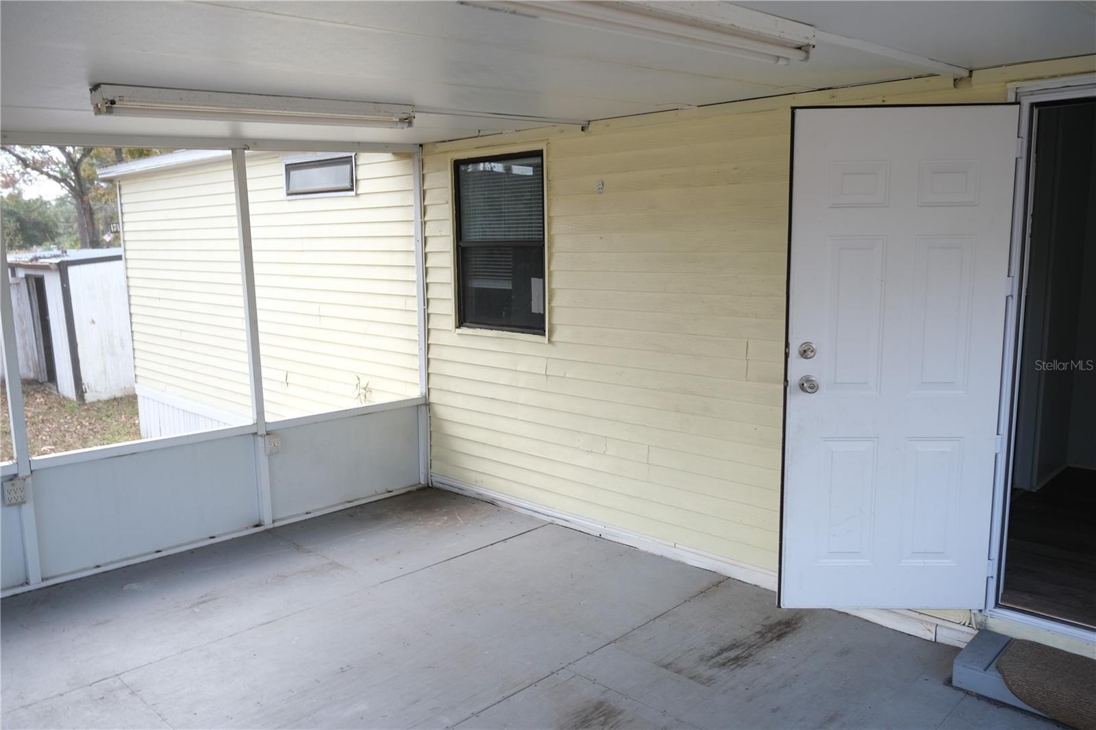 Image 9 of 46 For 5143 Knobhill Terrace